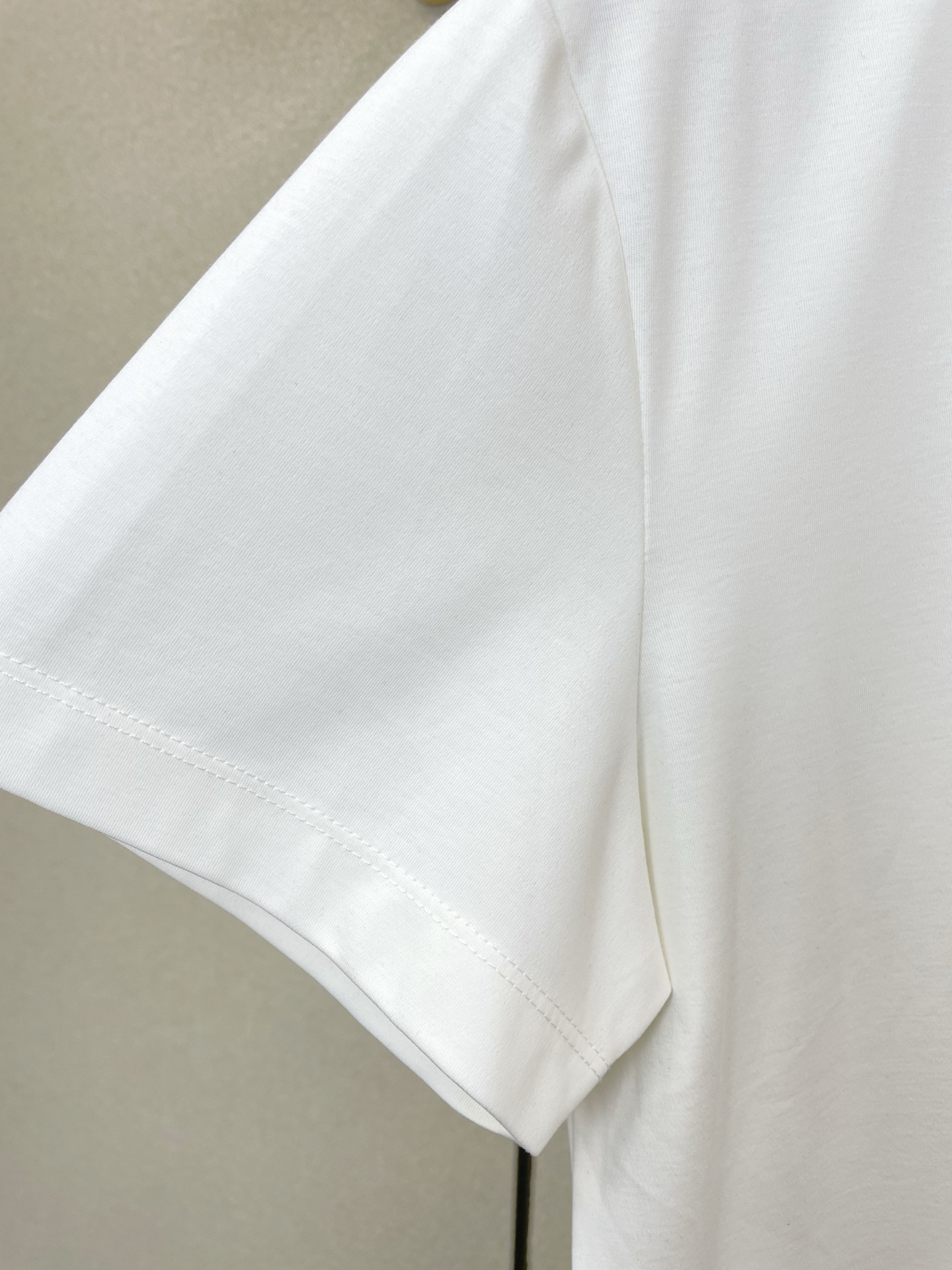 。Burberry巴宝莉💥砸锅卖铁都要上的新款新款原单男士休闲短袖 高端定制 高端版本 时尚百搭爆款⚠️