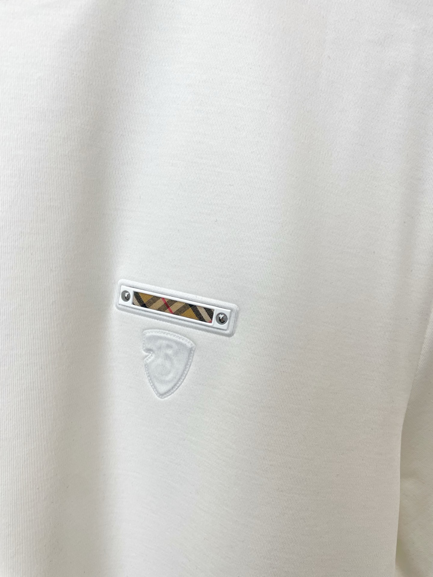 。Burberry巴宝莉💥砸锅卖铁都要上的新款新款原单男士休闲短袖 高端定制 高端版本 时尚百搭爆款⚠️