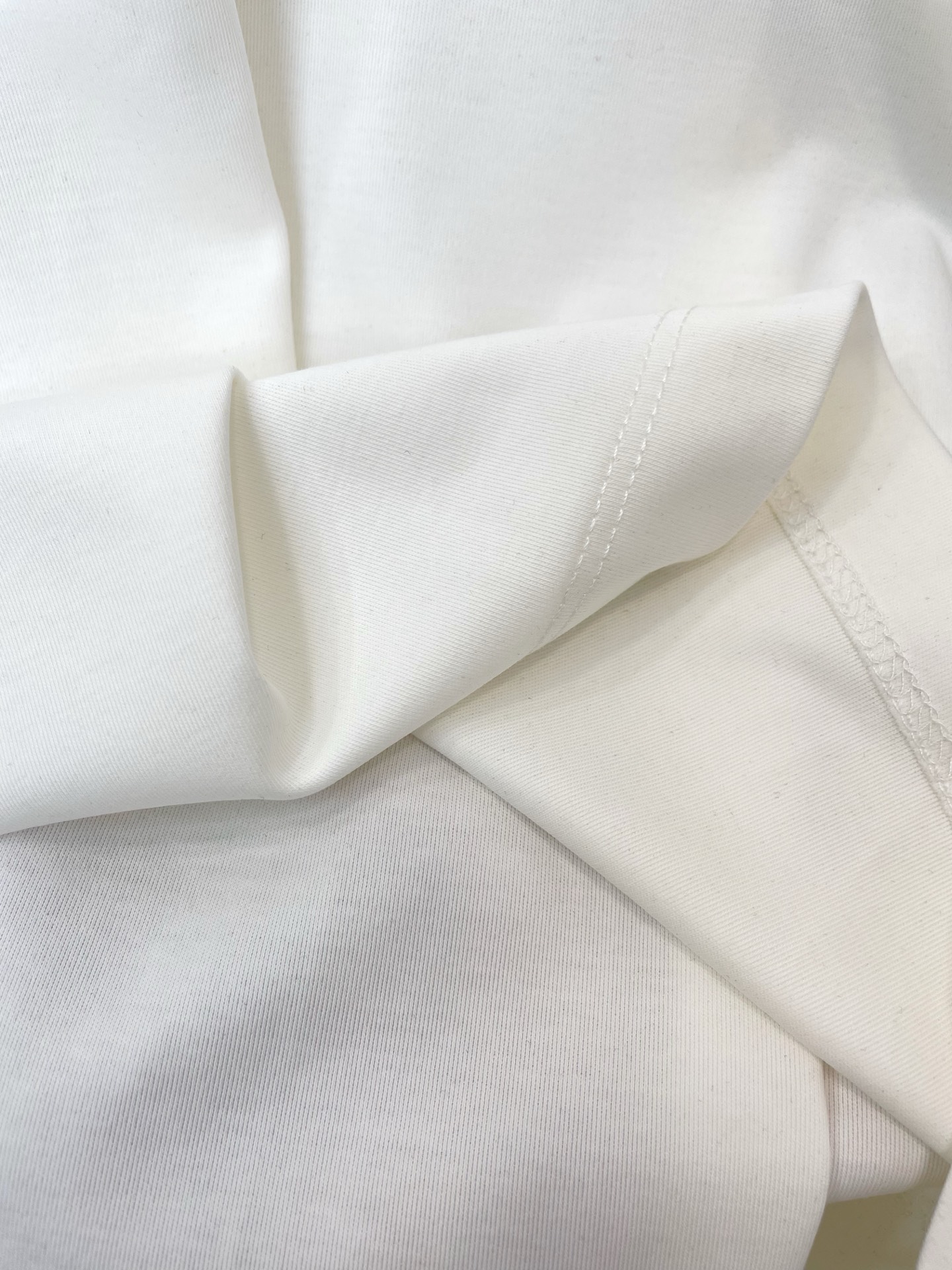 。Dior迪奥💥砸锅卖铁都要上的新款新款原单男士休闲短袖 高端定制 高端版本 时尚百搭爆款⚠️⚠️✨✨进