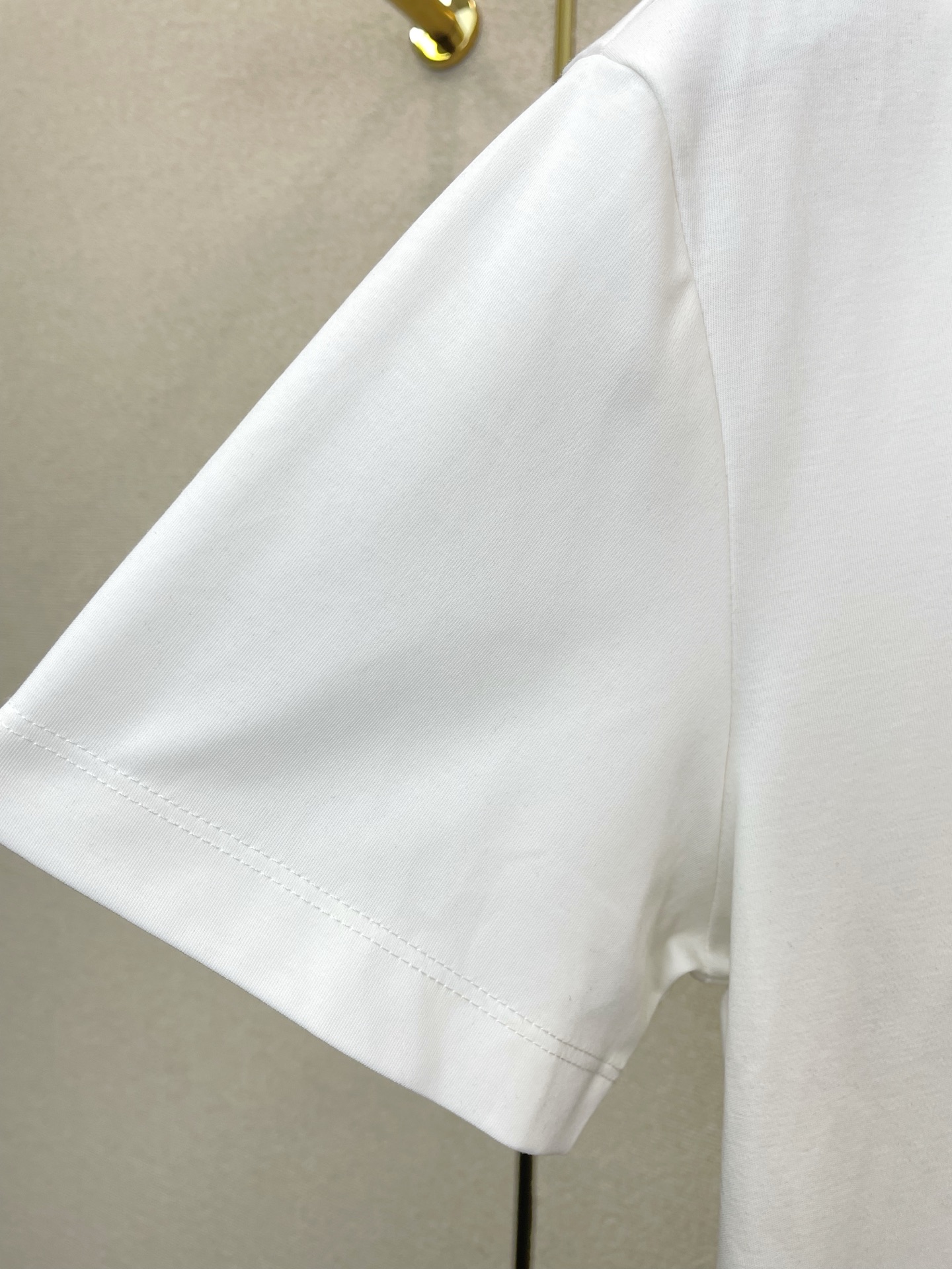 。Dior迪奥💥砸锅卖铁都要上的新款新款原单男士休闲短袖 高端定制 高端版本 时尚百搭爆款⚠️⚠️✨✨进