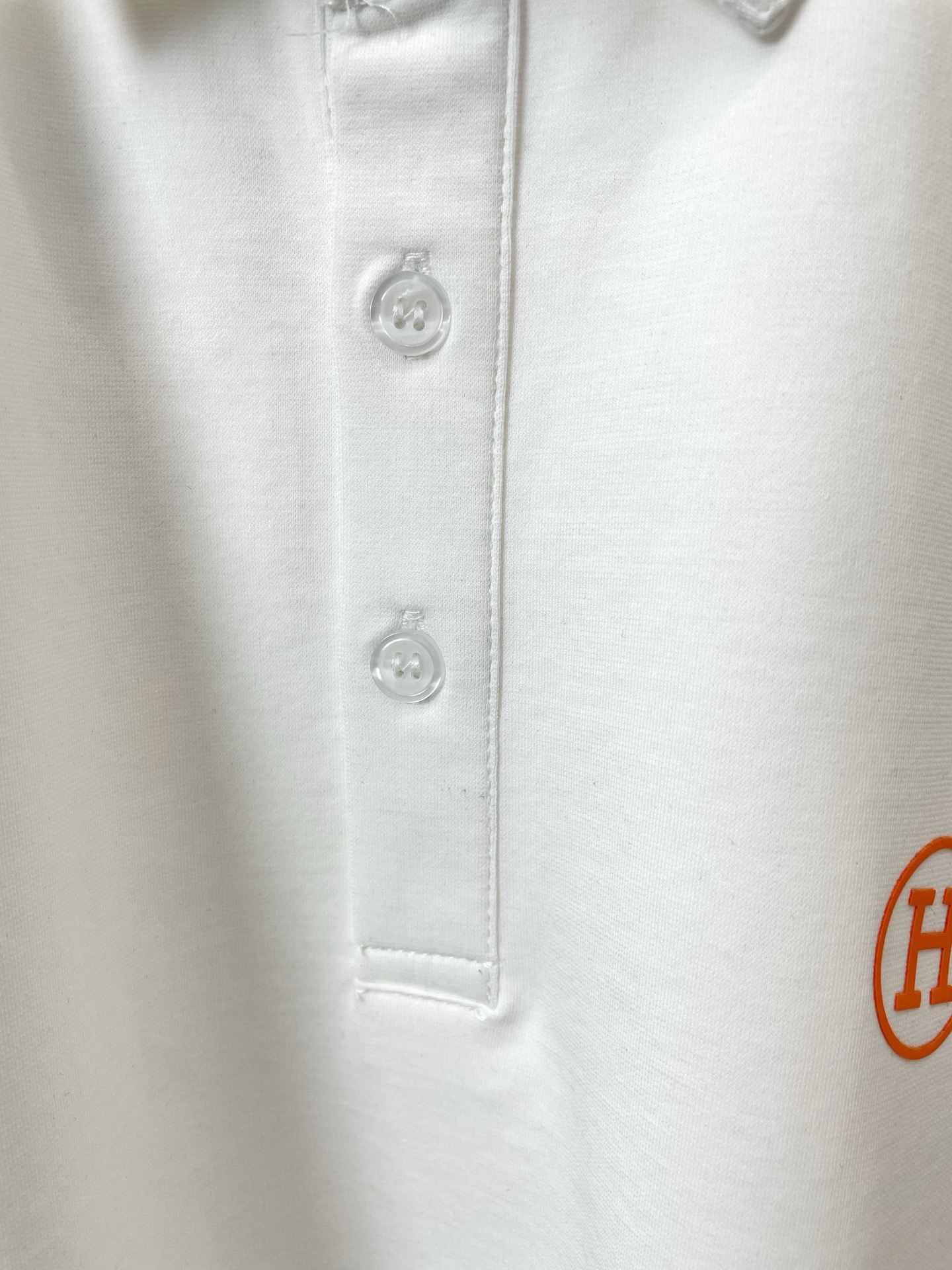 。Hermès爱马仕💥砸锅卖铁都要上的新款新款原单男士休闲短袖 高端定制 高端版本 时尚百搭爆款⚠️⚠️