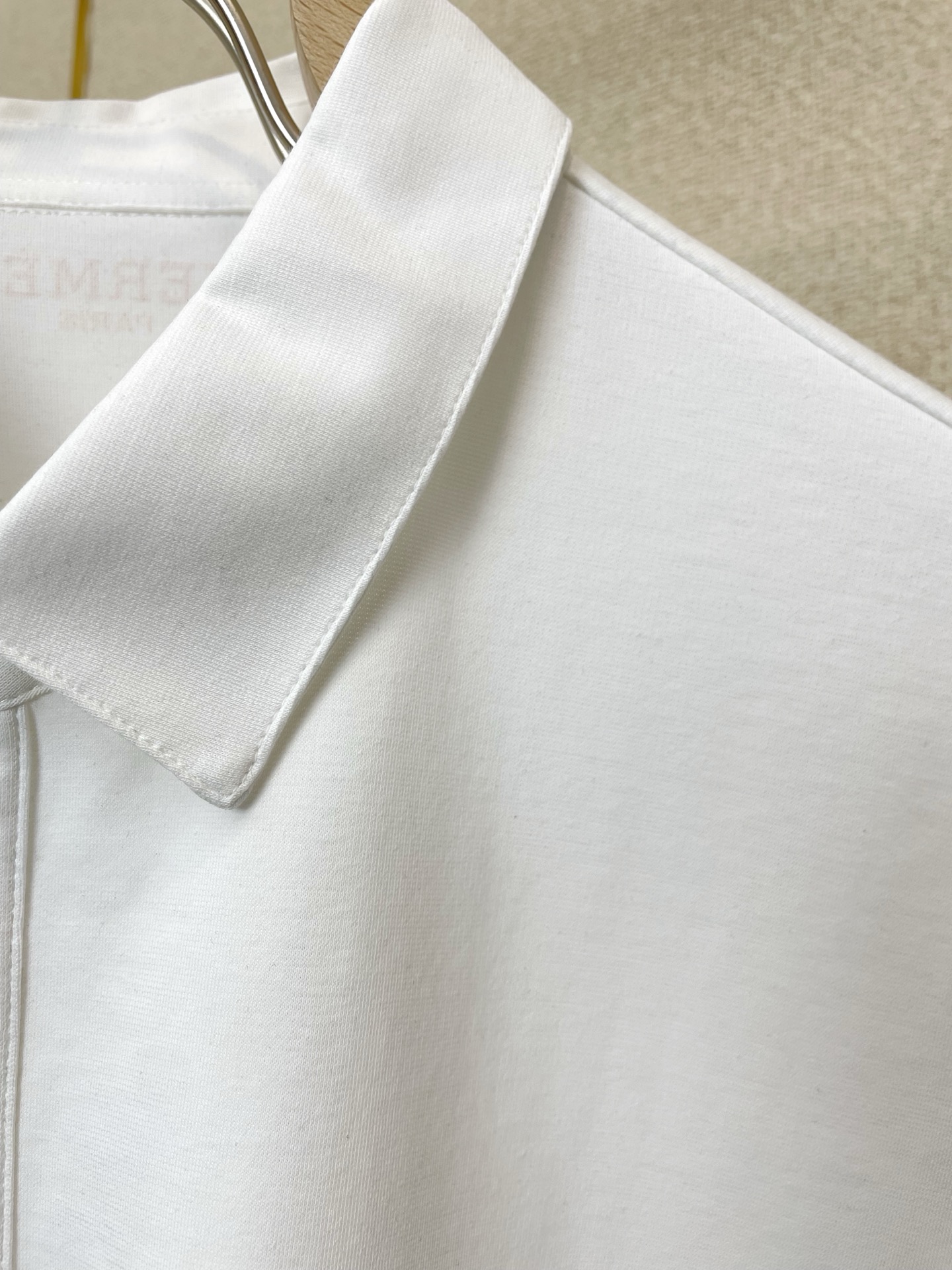 。Hermès爱马仕💥砸锅卖铁都要上的新款新款原单男士休闲短袖 高端定制 高端版本 时尚百搭爆款⚠️⚠️