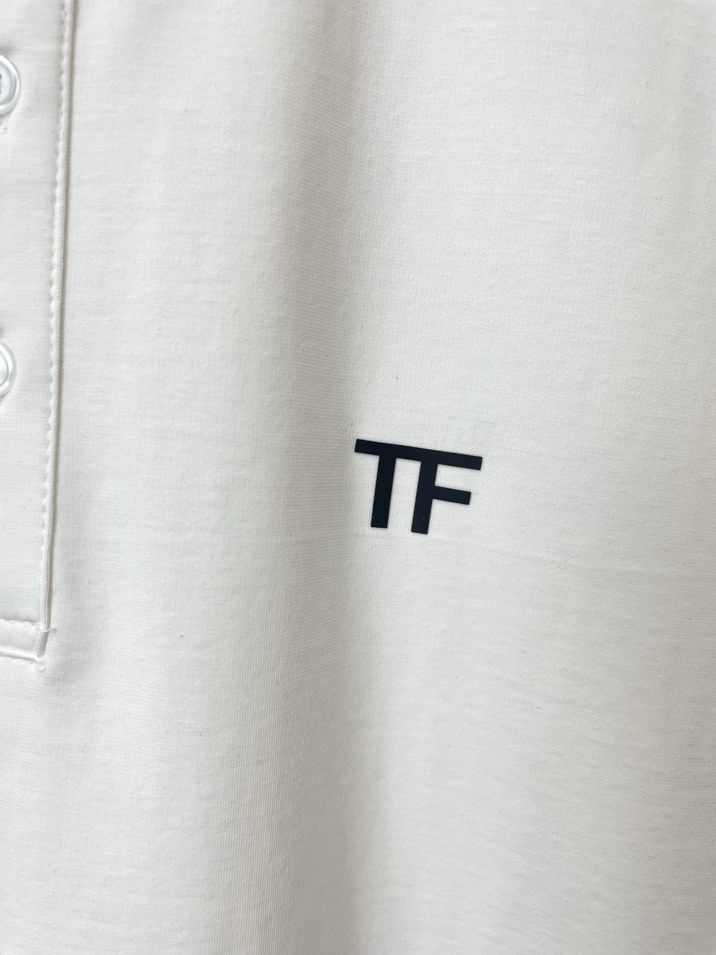 。TOM FORD汤姆福特💥砸锅卖铁都要上的新款新款原单男士休闲短袖 高端定制 高端版本 时尚百搭爆款⚠