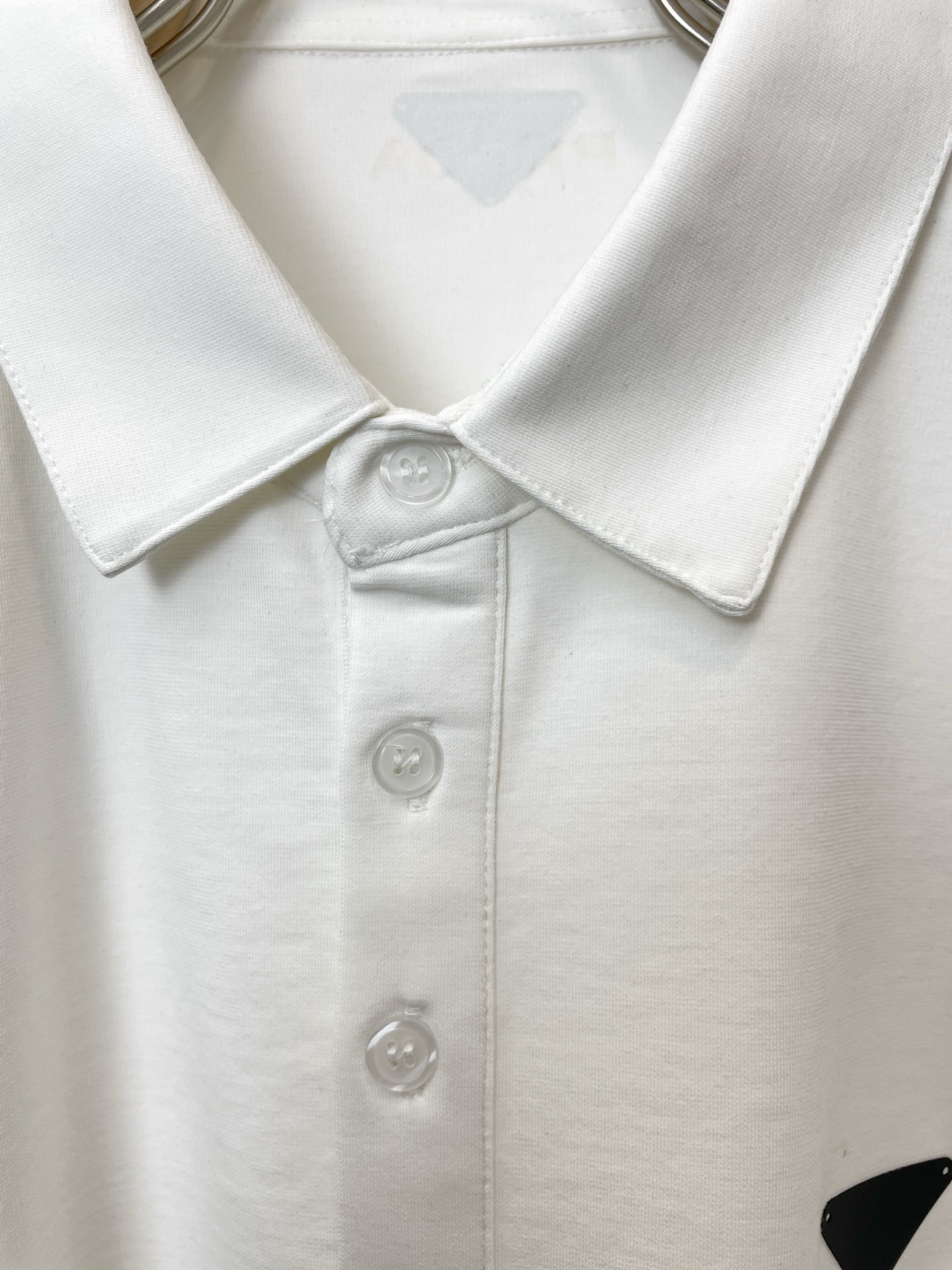 。Prada普拉达💥砸锅卖铁都要上的新款新款原单男士休闲短袖 高端定制 高端版本 时尚百搭爆款⚠️⚠️✨