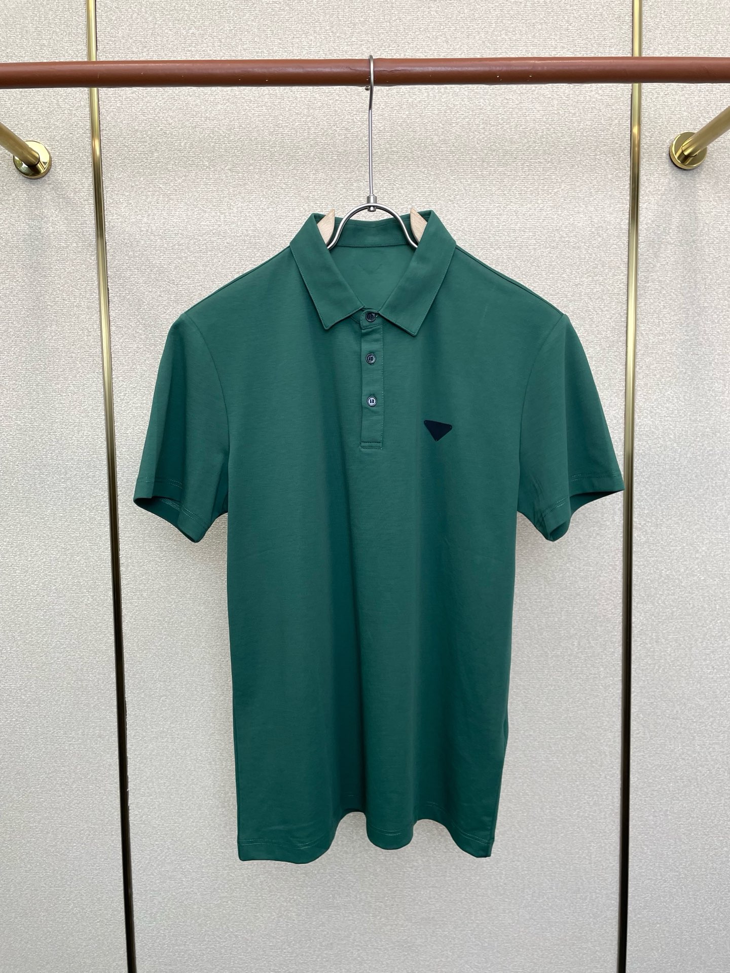 。Prada普拉达💥砸锅卖铁都要上的新款新款原单男士休闲短袖 高端定制 高端版本 时尚百搭爆款⚠️⚠️✨