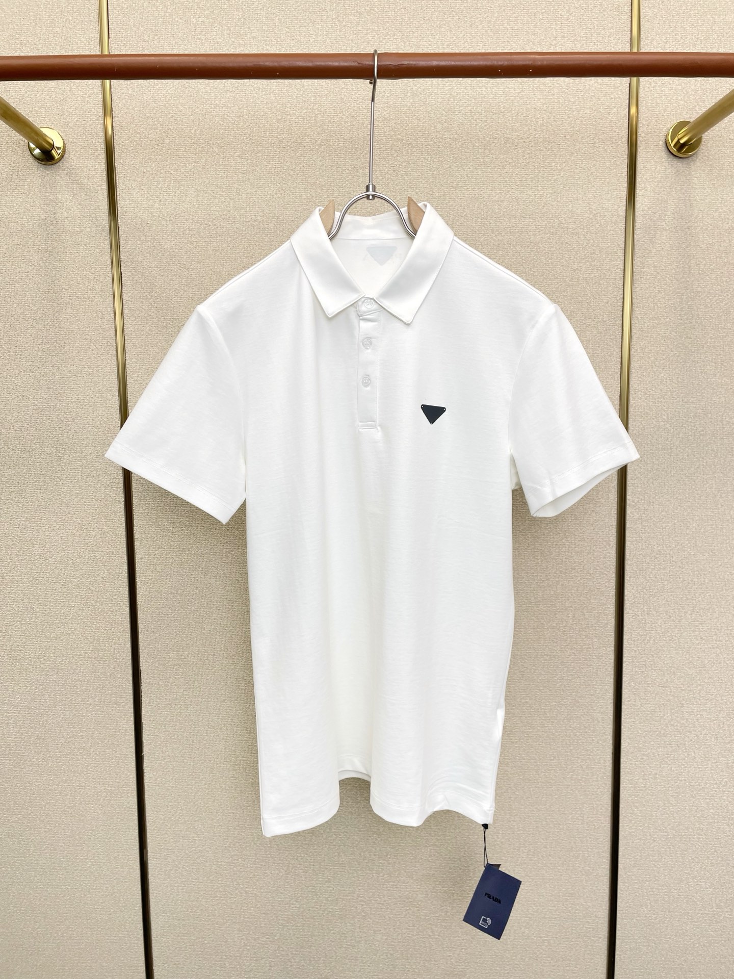 。Prada普拉达💥砸锅卖铁都要上的新款新款原单男士休闲短袖 高端定制 高端版本 时尚百搭爆款⚠️⚠️✨