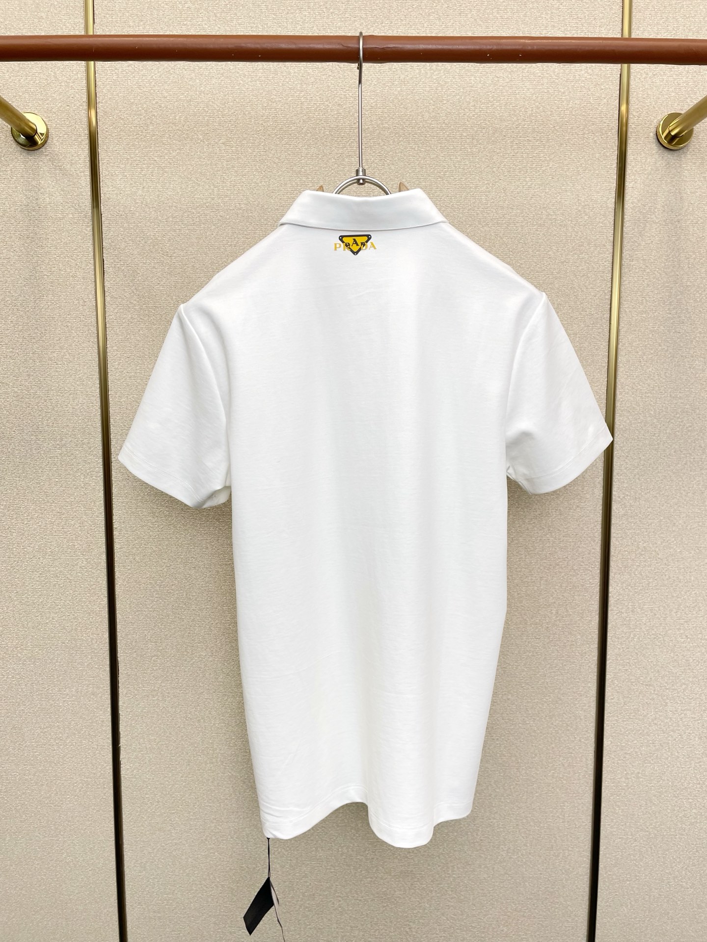 。Prada普拉达💥砸锅卖铁都要上的新款新款原单男士休闲短袖 高端定制 高端版本 时尚百搭爆款⚠️⚠️✨