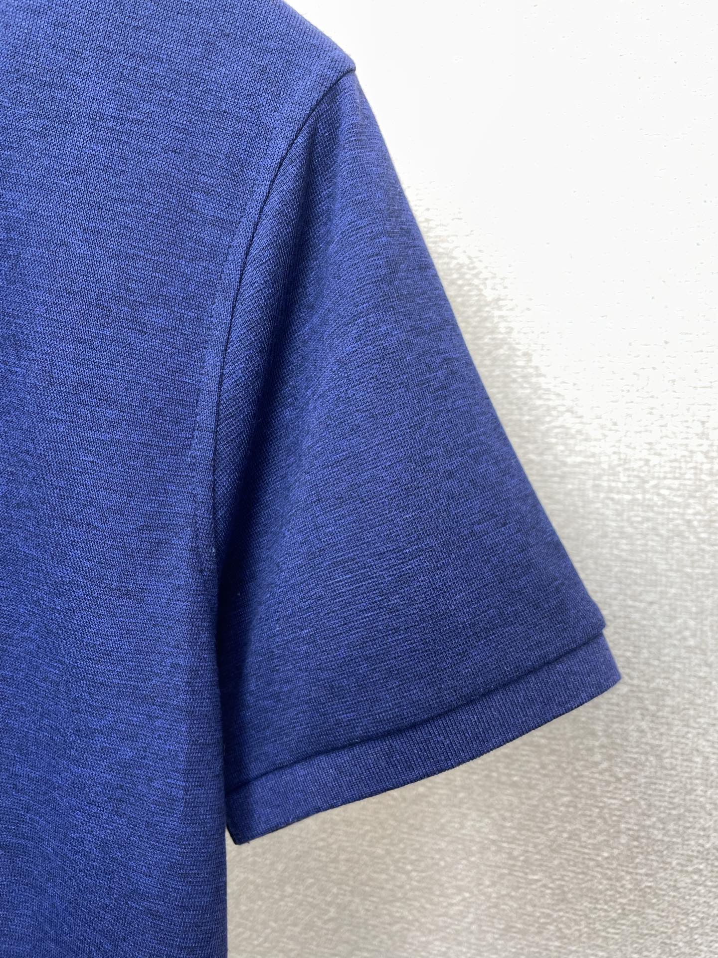 。ARMANI阿玛尼💥砸锅卖铁都要上的新款新款原单男士休闲短袖 高端定制 高版本 时尚百搭爆款⚠️⚠️✨