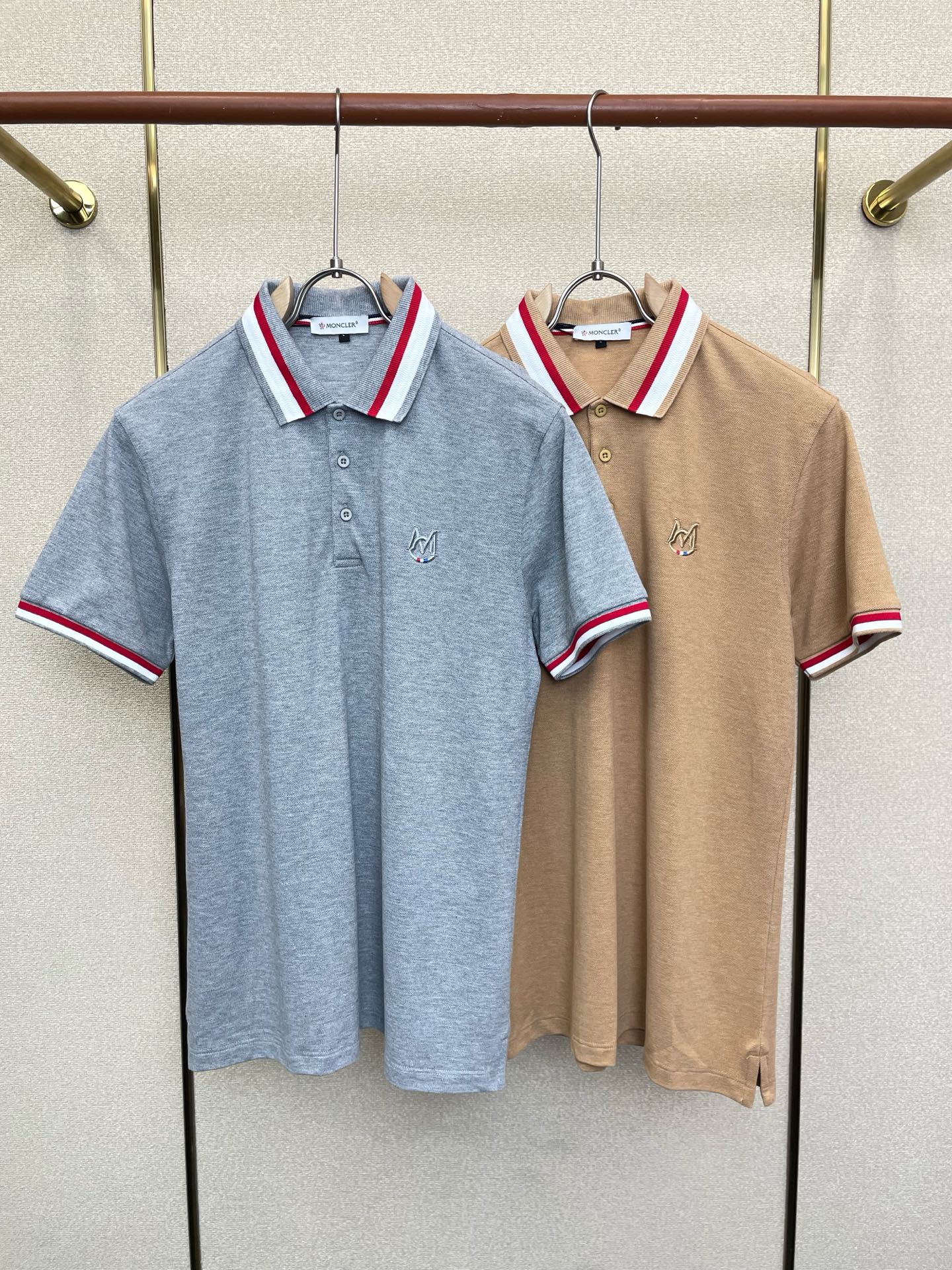 。Moncler蒙口💥砸锅卖铁都要上的新款新款原单男士休闲短袖 高端定制 高版本 时尚百搭爆款⚠️⚠️✨