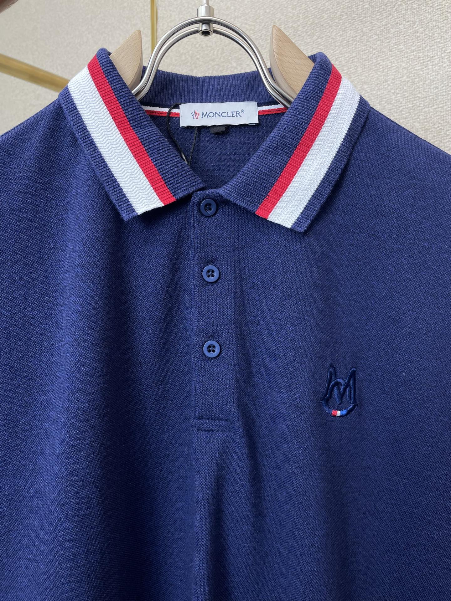 。Moncler蒙口💥砸锅卖铁都要上的新款新款原单男士休闲短袖 高端定制 高版本 时尚百搭爆款⚠️⚠️✨