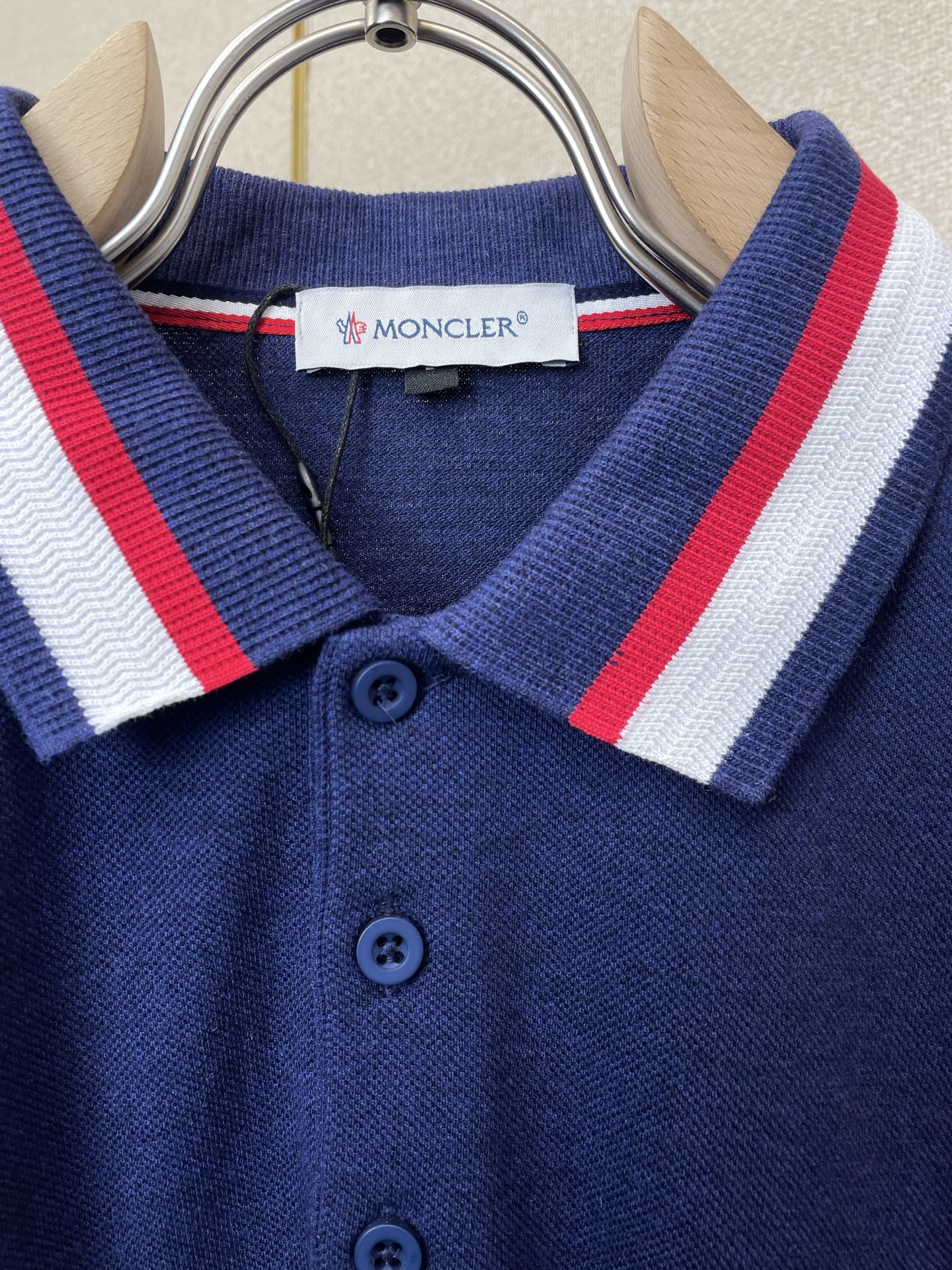 。Moncler蒙口💥砸锅卖铁都要上的新款新款原单男士休闲短袖 高端定制 高版本 时尚百搭爆款⚠️⚠️✨