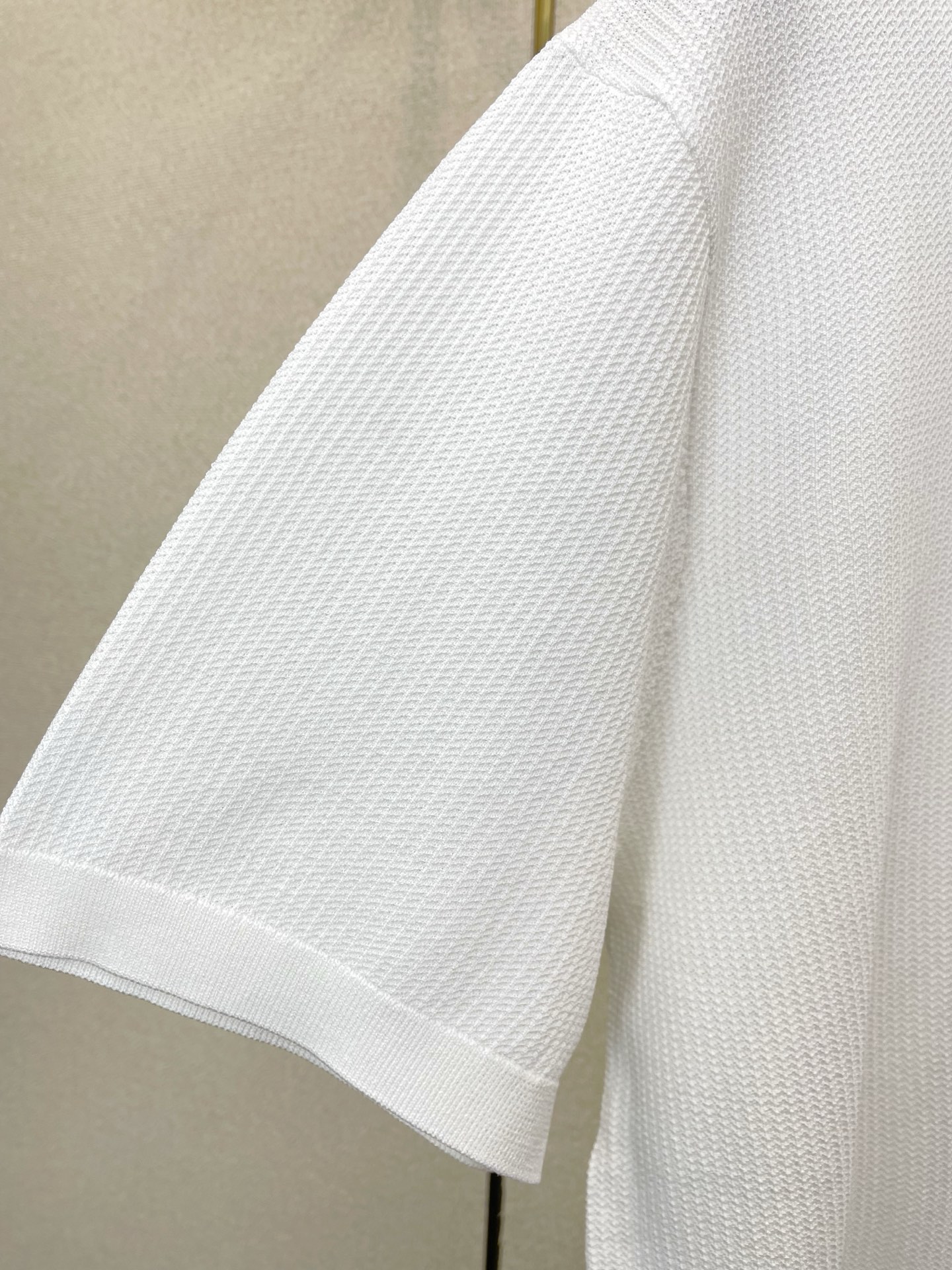 。Loro Piana-Loro Piana诺悠翩雅💥砸锅卖铁都要上的新款新款原单男士休闲短袖 高端定制