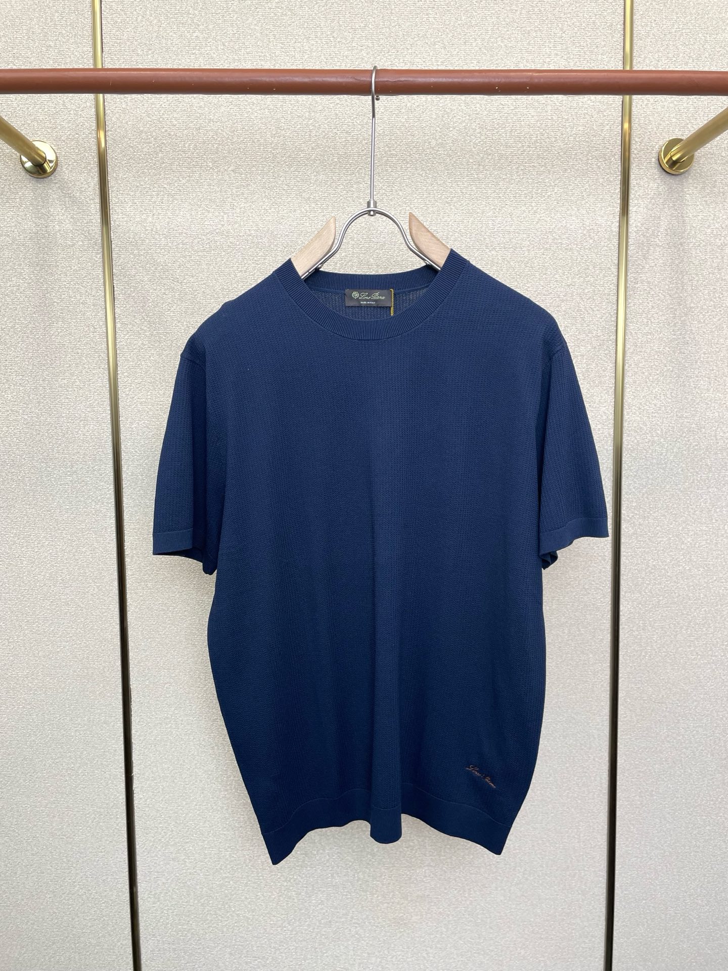 。Loro Piana-Loro Piana诺悠翩雅💥砸锅卖铁都要上的新款新款原单男士休闲短袖 高端定制