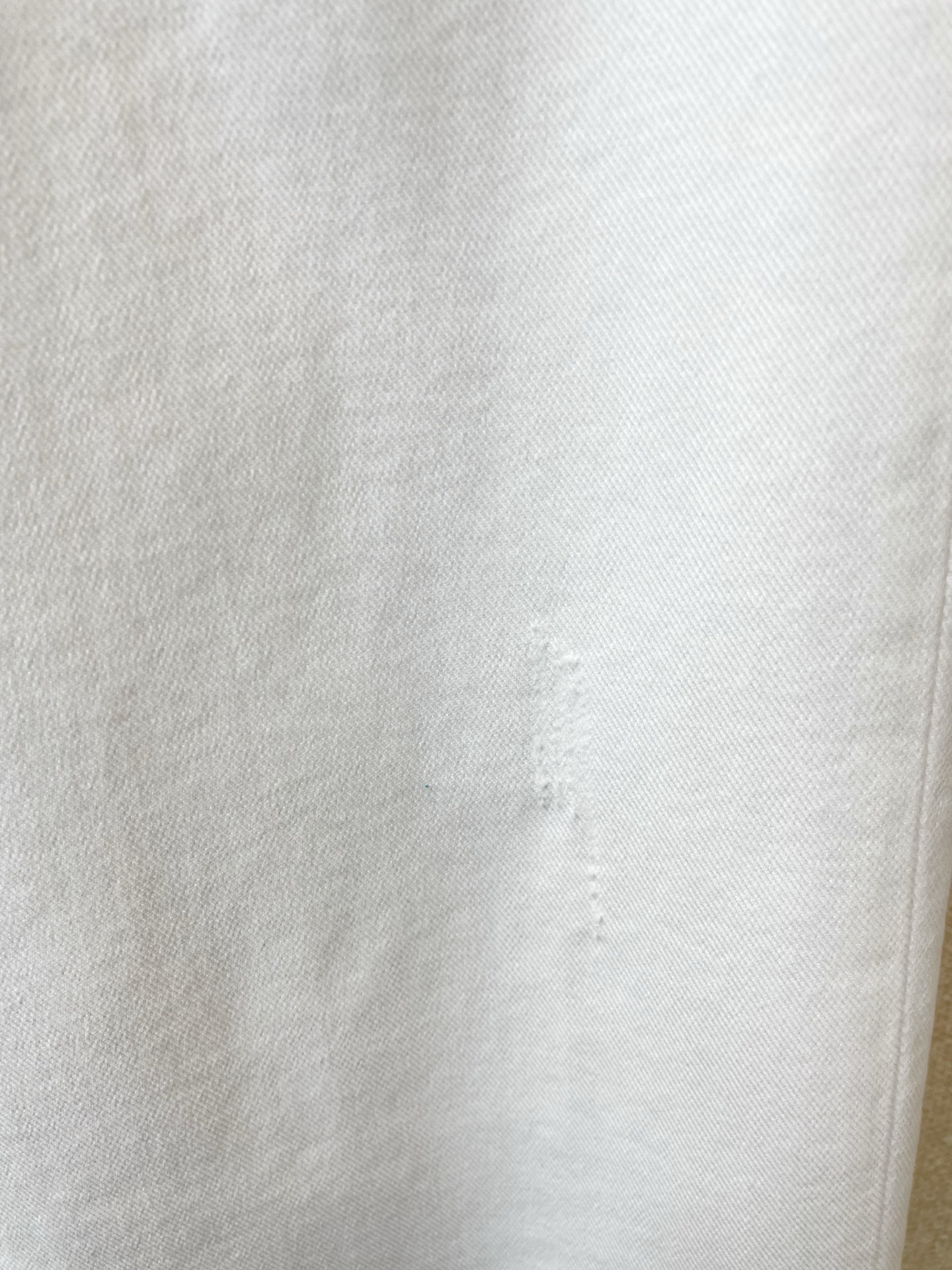 。Gucci古驰💥砸锅卖铁都要上的新款新款休闲牛仔裤👖高端版本！专柜定制面料 透气舒适度高，细节无可挑剔