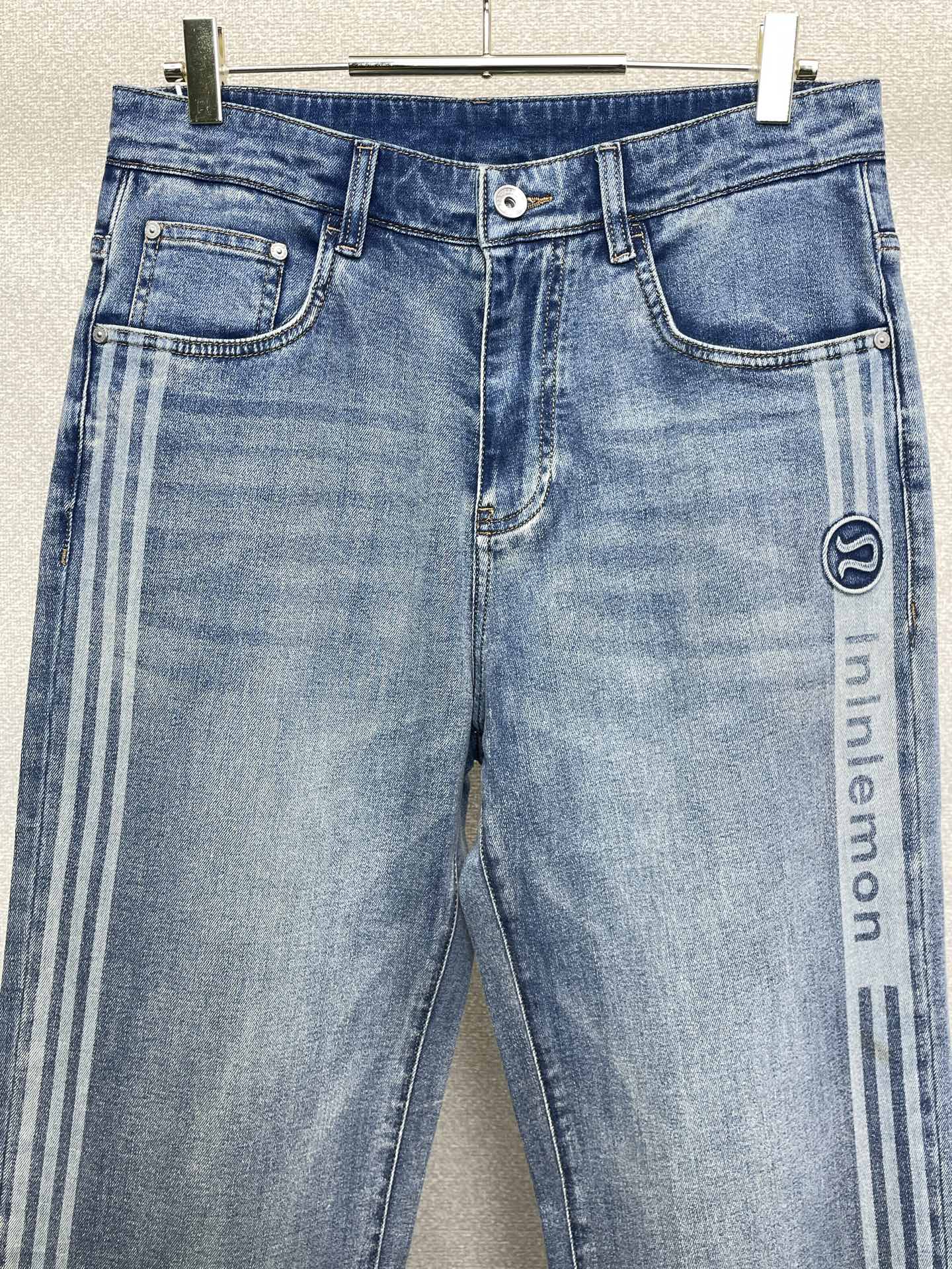 。Lululemon露露乐蒙💥砸锅卖铁都要上的新款新款休闲牛仔裤👖高端版本！专柜定制面料 透气舒适度高，