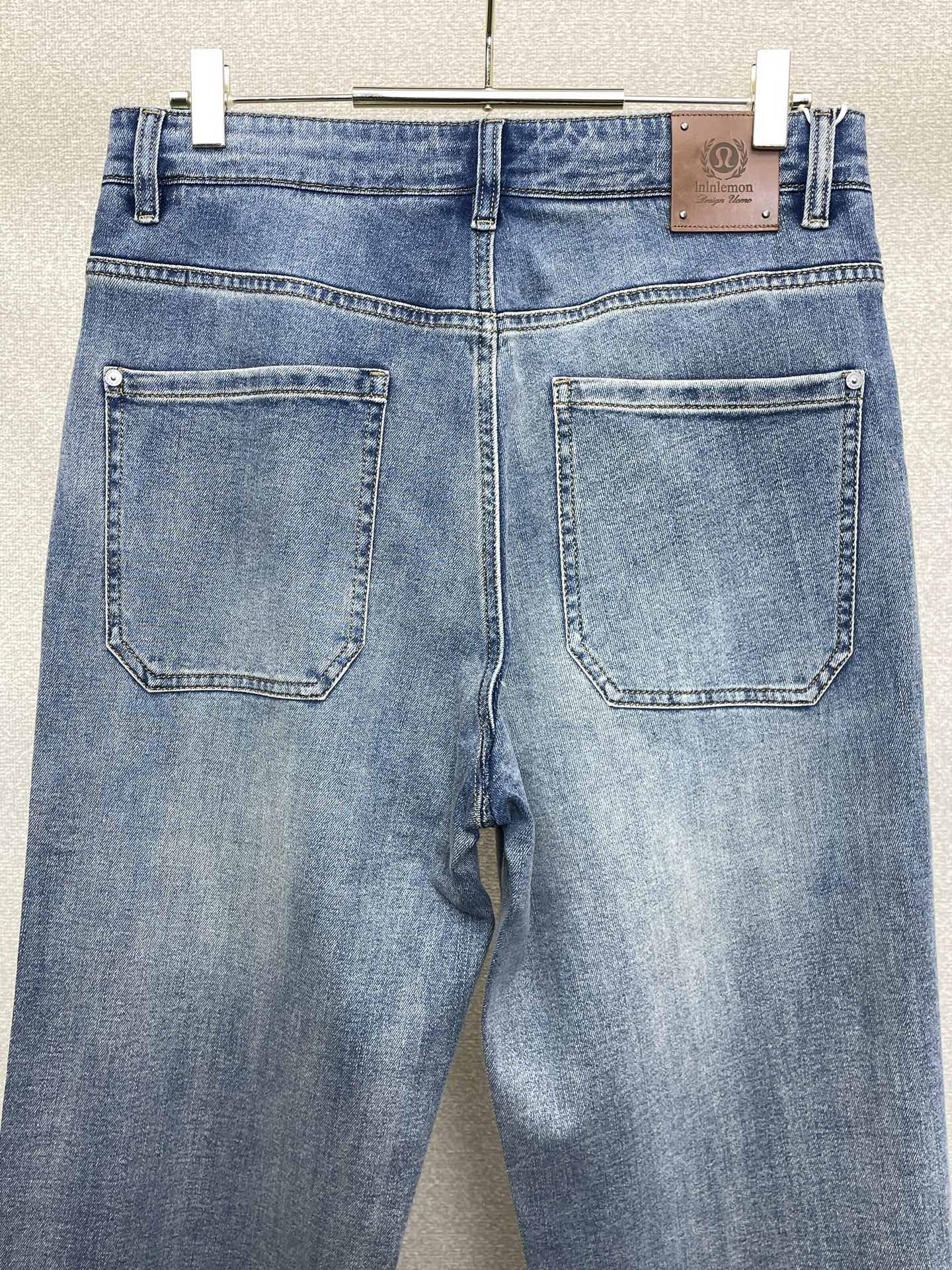 。Lululemon露露乐蒙💥砸锅卖铁都要上的新款新款休闲牛仔裤👖高端版本！专柜定制面料 透气舒适度高，