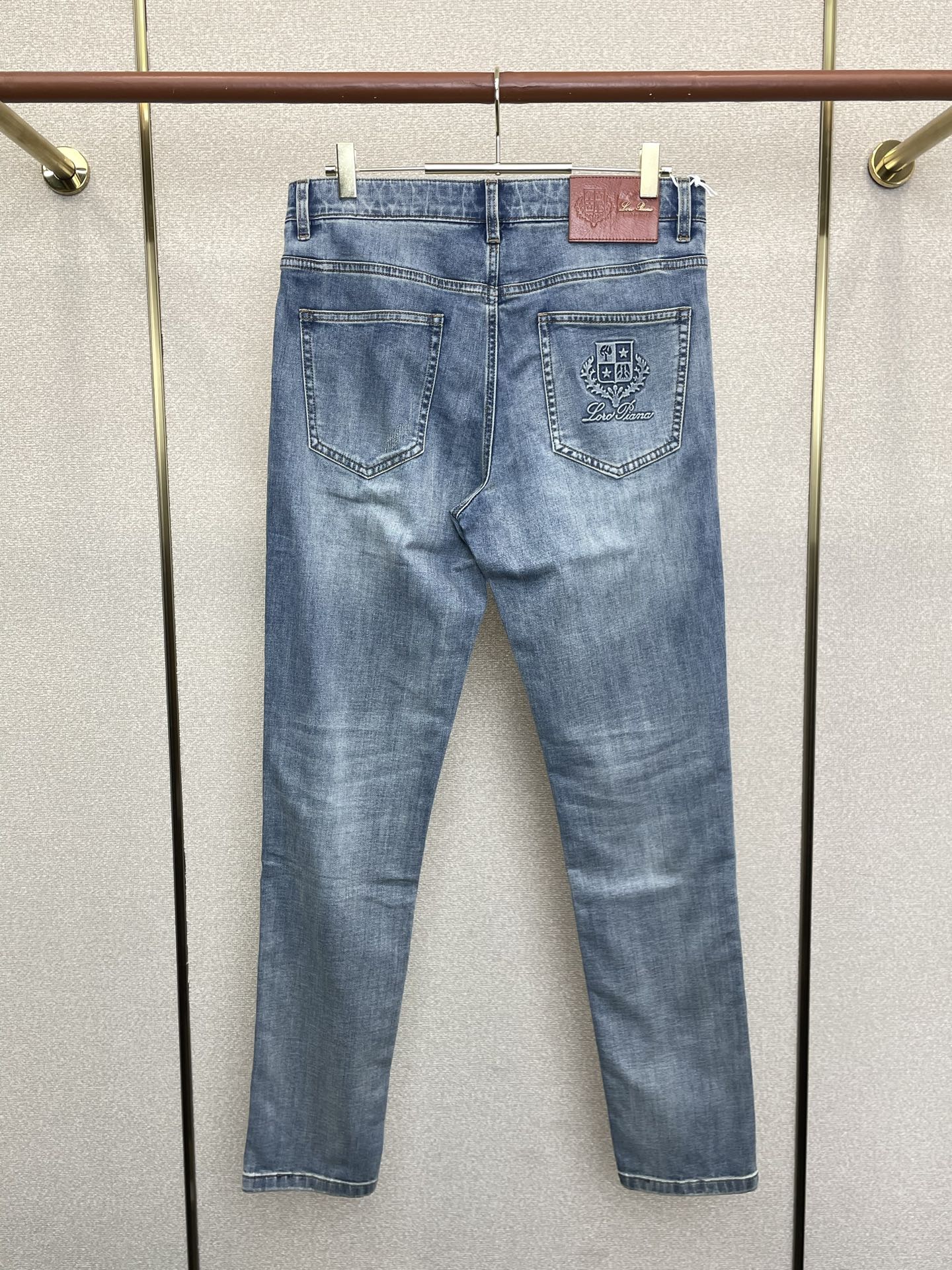 。Loro Piana-Loro Piana诺悠翩雅💥砸锅卖铁都要上的新款新款休闲牛仔裤👖高端版本！专柜