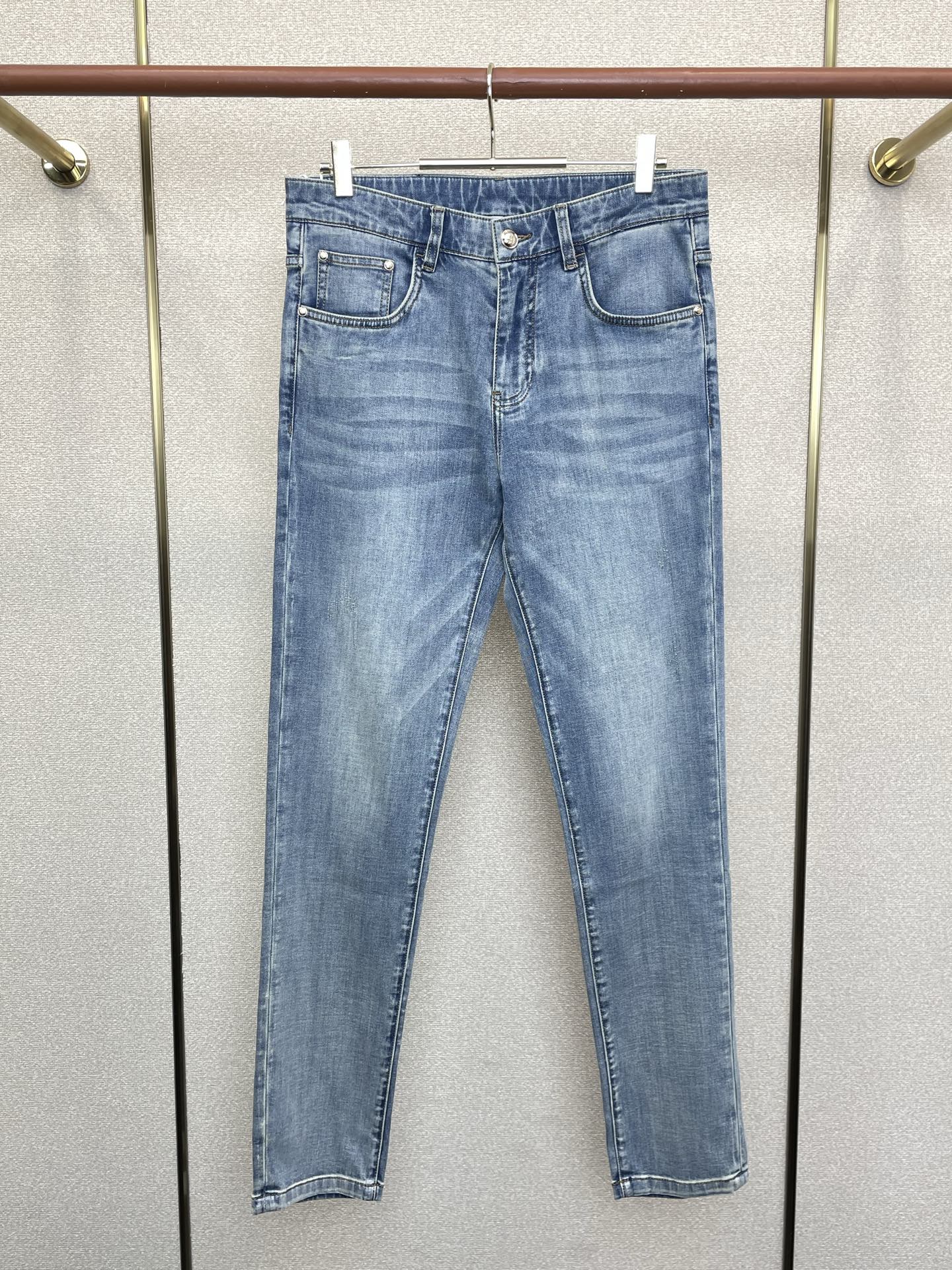 。Loro Piana-Loro Piana诺悠翩雅💥砸锅卖铁都要上的新款新款休闲牛仔裤👖高端版本！专柜