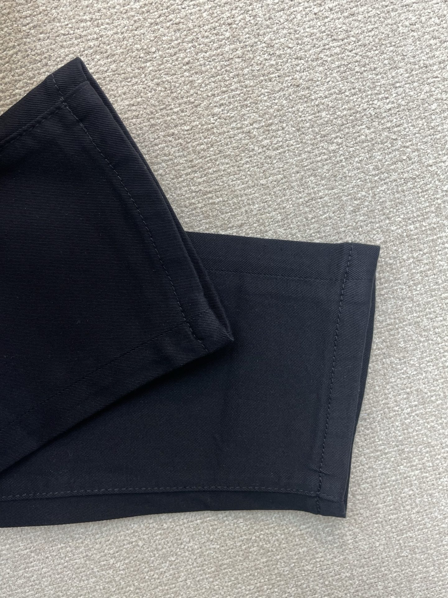 。Dior迪奥💥砸锅卖铁都要上的新款新款休闲牛仔裤👖高端版本！专柜定制面料 透气舒适度高，细节无可挑剔，