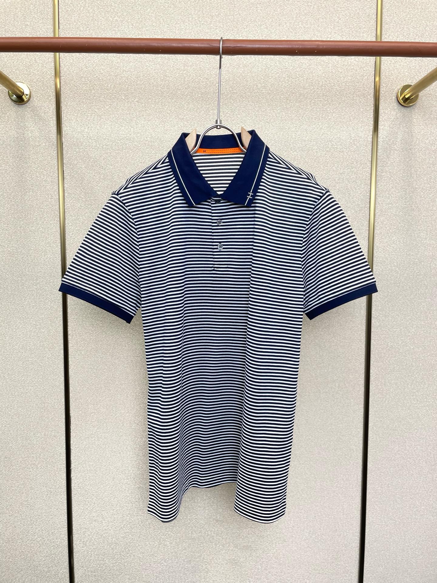 。Hermès爱马仕💥砸锅卖铁都要上的新款新款原单男士休闲短袖 高端定制 高端版本 时尚百搭爆款⚠️⚠️