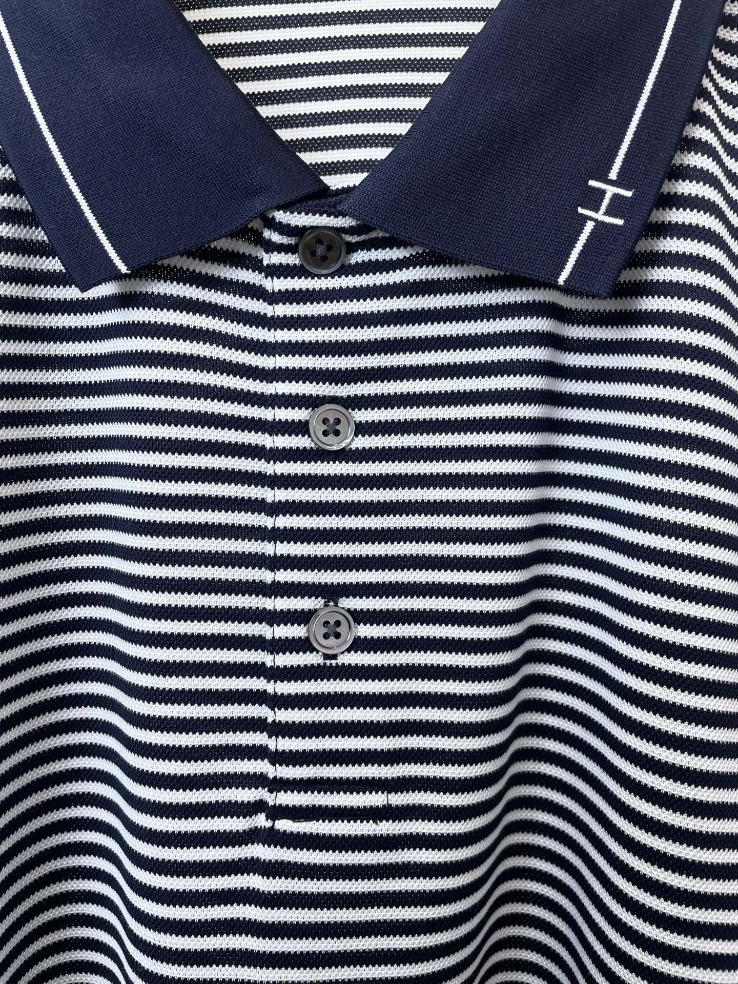 。Hermès爱马仕💥砸锅卖铁都要上的新款新款原单男士休闲短袖 高端定制 高端版本 时尚百搭爆款⚠️⚠️