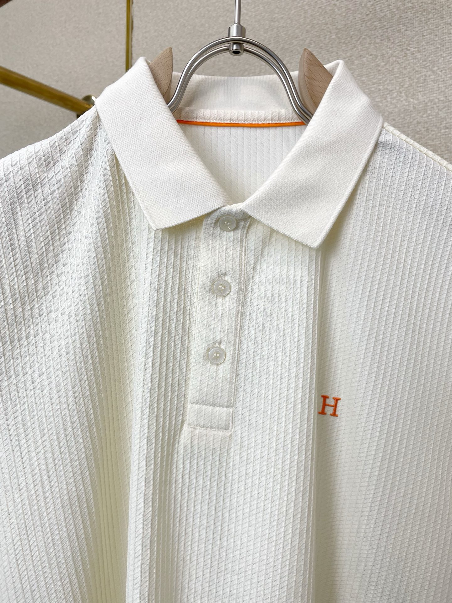 。Hermès爱马仕💥砸锅卖铁都要上的新款新款原单男士休闲短袖 高端定制 高端版本 时尚百搭爆款⚠️⚠️
