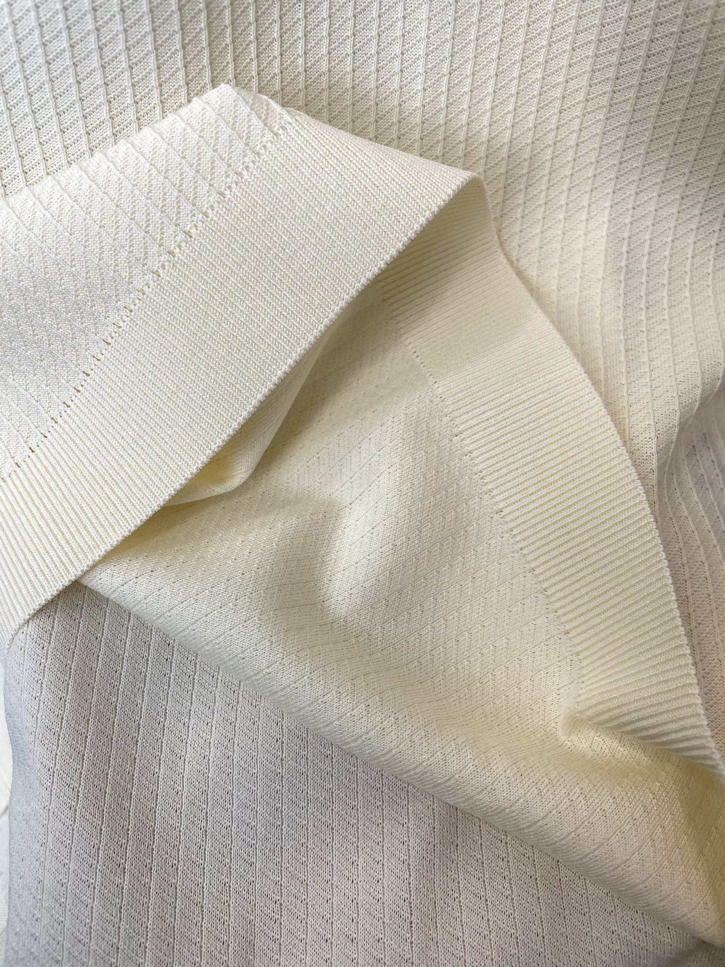 。Hermès爱马仕💥砸锅卖铁都要上的新款新款原单男士休闲短袖 高端定制 高端版本 时尚百搭爆款⚠️⚠️