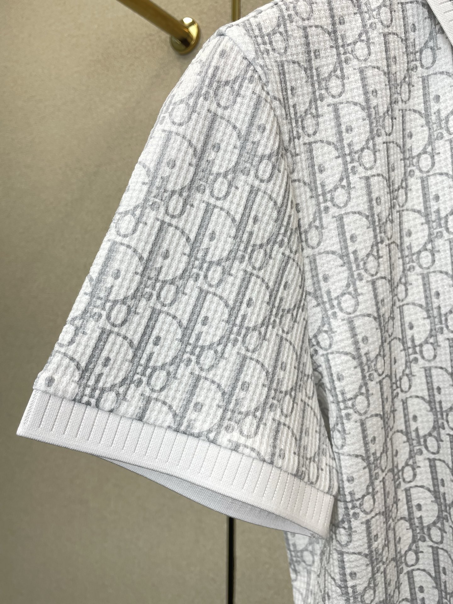 。Dior迪奥💥砸锅卖铁都要上的新款新款原单男士休闲短袖 高端定制 高端版本 时尚百搭爆款⚠️⚠️✨✨进