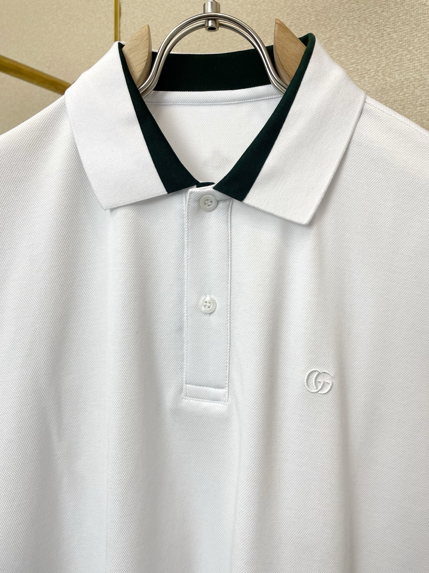 。Gucci古驰💥砸锅卖铁都要上的新款新款原单男士休闲短袖 高端定制 高端版本 时尚百搭爆款⚠️⚠️✨✨