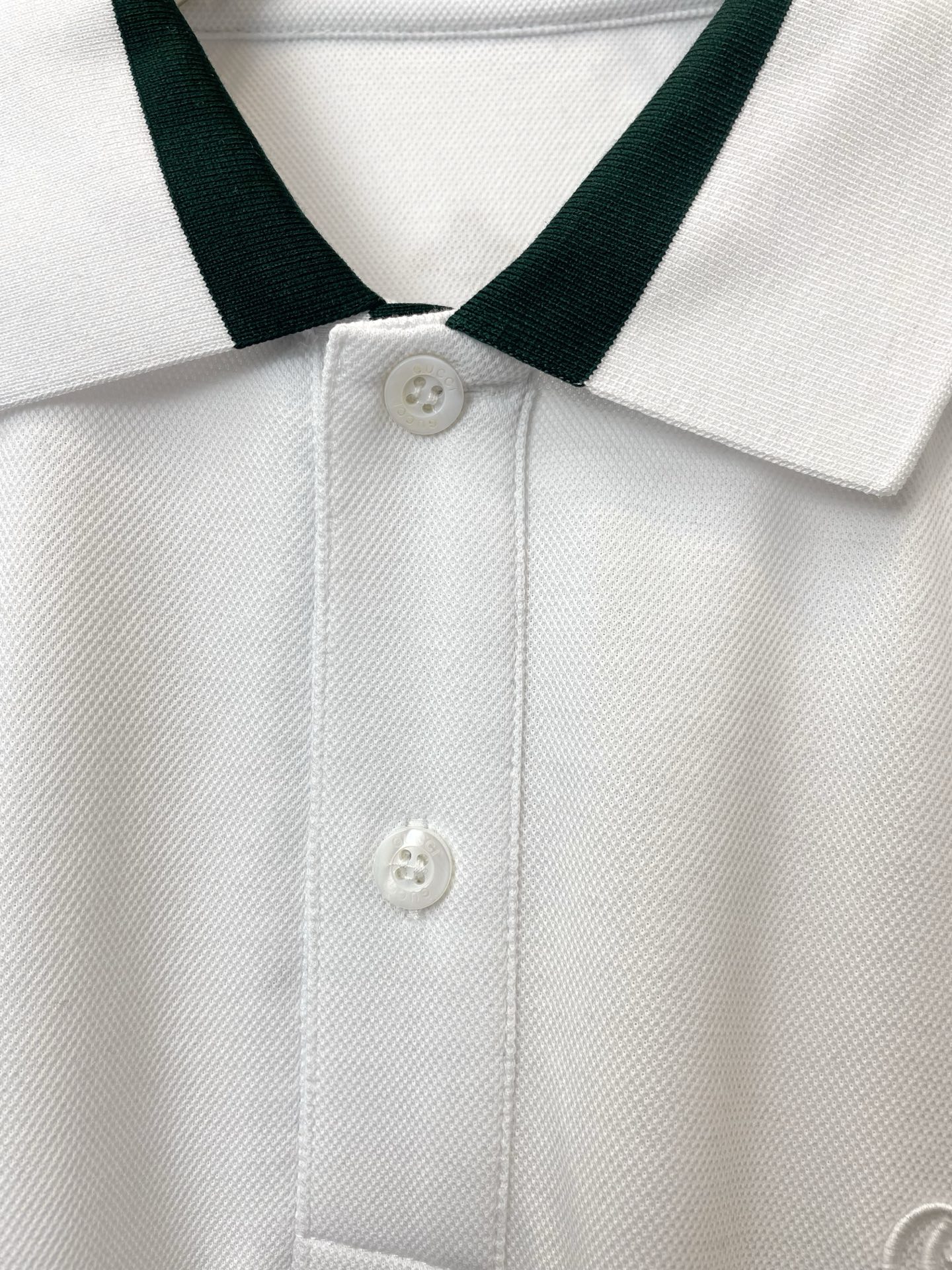 。Gucci古驰💥砸锅卖铁都要上的新款新款原单男士休闲短袖 高端定制 高端版本 时尚百搭爆款⚠️⚠️✨✨