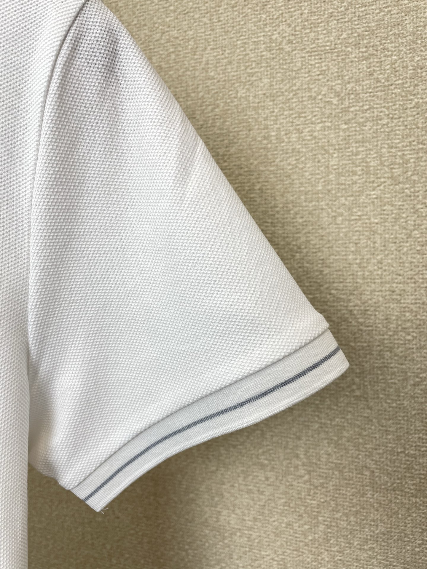 。FERRAGAMO菲拉格慕💥砸锅卖铁都要上的新款新款原单男士休闲短袖 高端定制 高端版本 时尚百搭爆款