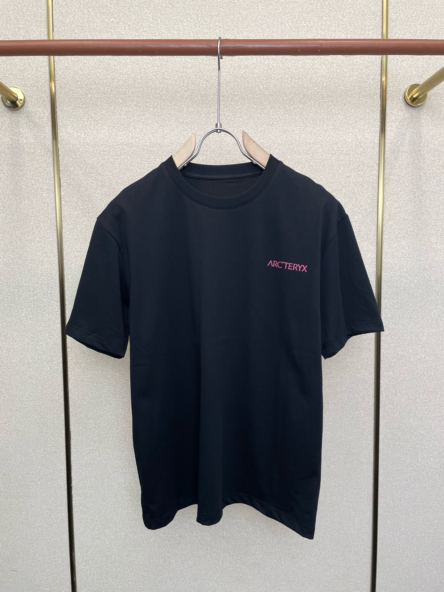 。Arc’teryx始祖鸟💥砸锅卖铁都要上的新款新款原单男士休闲短袖 高端定制 高端版本 时尚百搭爆款⚠