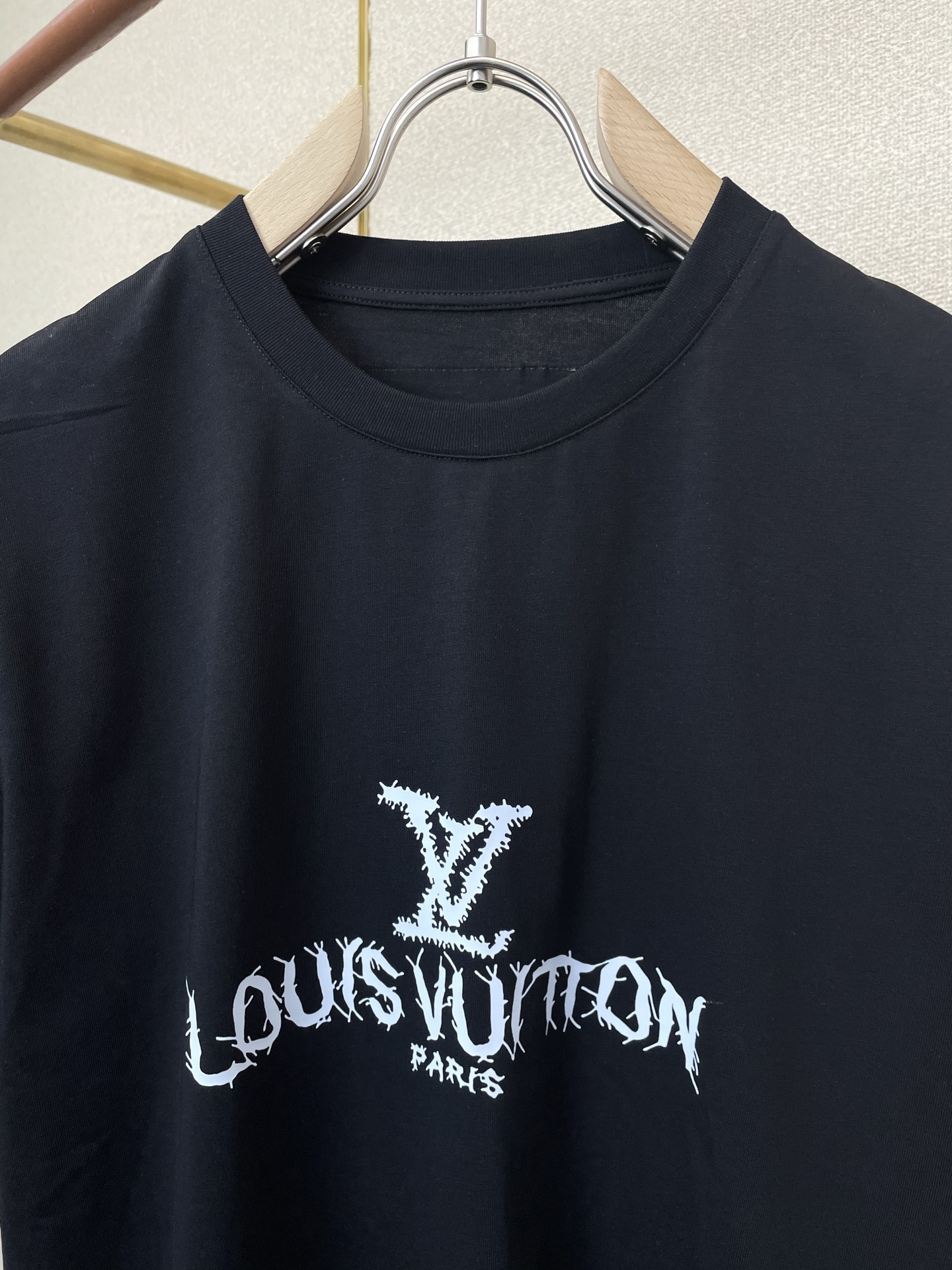 。Louis Vuitton路易威登💥砸锅卖铁都要上的新款新款原单男士休闲短袖 高端定制 高端版本 时尚