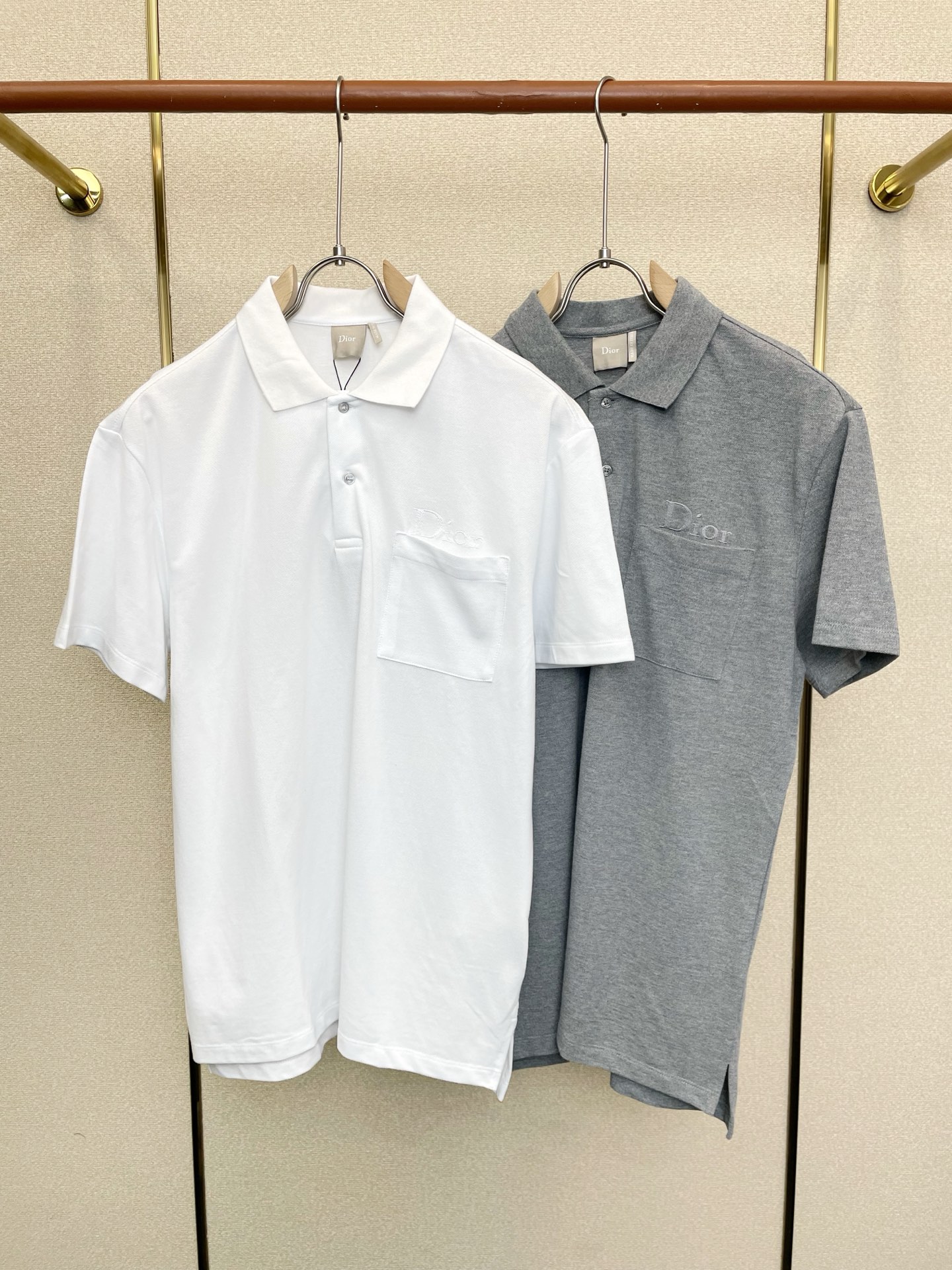 。Dior迪奥💥砸锅卖铁都要上的新款新款原单男士休闲短袖 高端定制 高端版本 时尚百搭爆款⚠️⚠️✨✨进