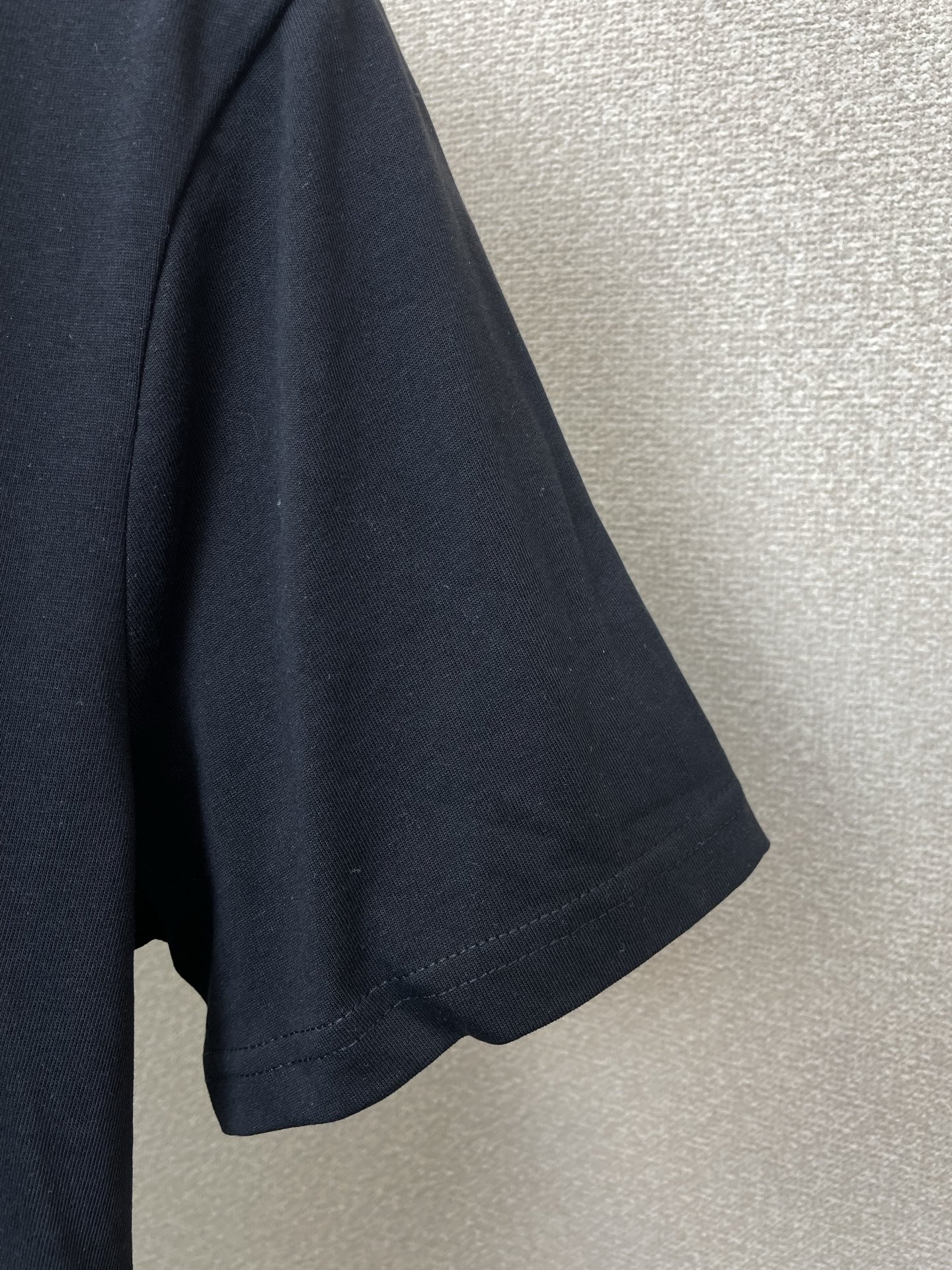 。Moncler蒙口💥砸锅卖铁都要上的新款新款原单男士休闲短袖 高端定制 高端版本 时尚百搭爆款⚠️⚠️