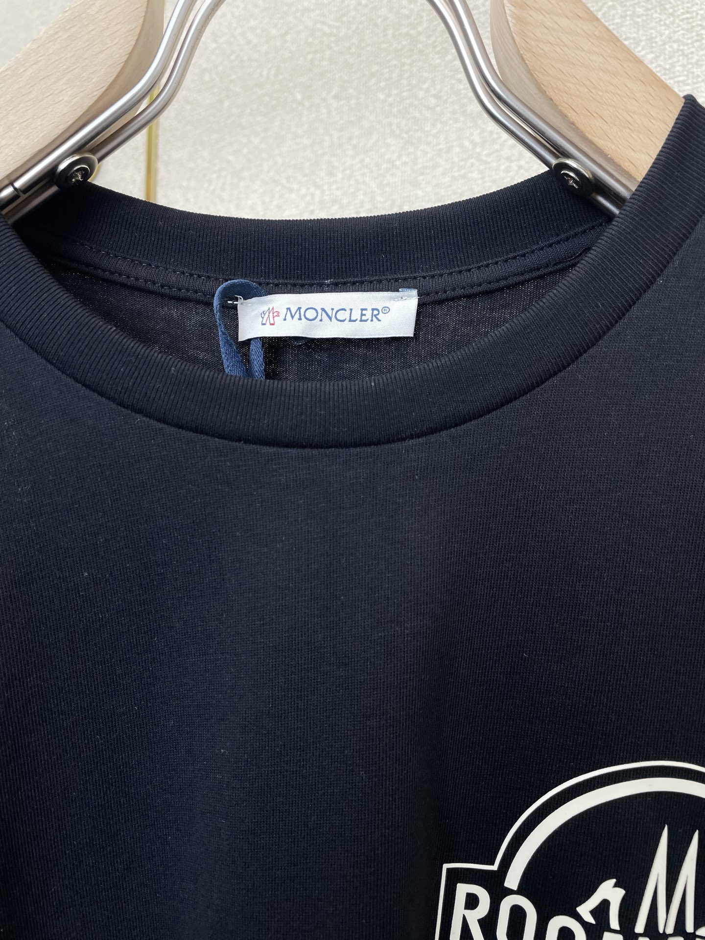 。Moncler蒙口💥砸锅卖铁都要上的新款新款原单男士休闲短袖 高端定制 高端版本 时尚百搭爆款⚠️⚠️