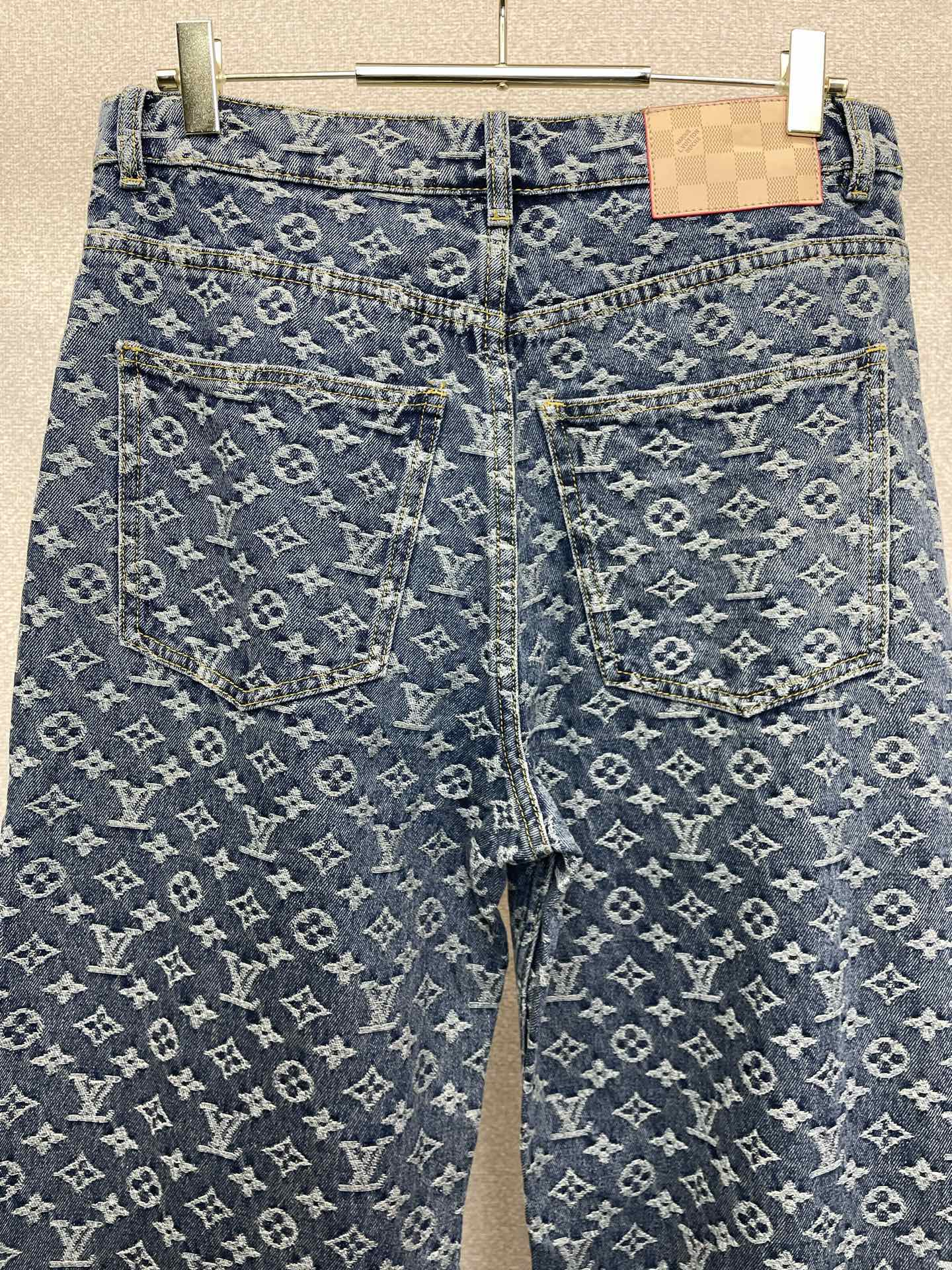 。Louis Vuitton路易威登💥砸锅卖铁都要上的新款新款休闲阔腿牛仔裤 高端版本！专柜定制面料 透