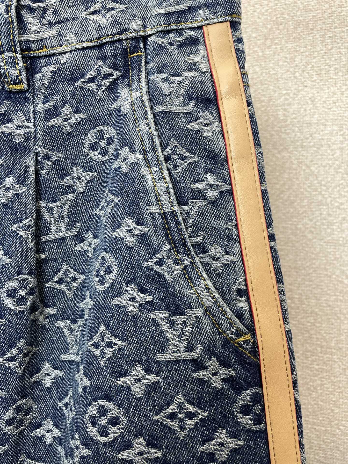 。Louis Vuitton路易威登💥砸锅卖铁都要上的新款新款休闲阔腿牛仔裤 高端版本！专柜定制面料 透