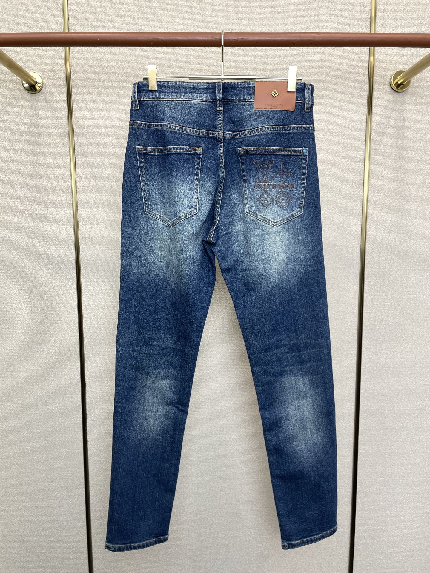 。Louis Vuitton路易威登💥砸锅卖铁都要上的新款新款休闲牛仔裤👖高端版本 专柜定制面料 透气舒