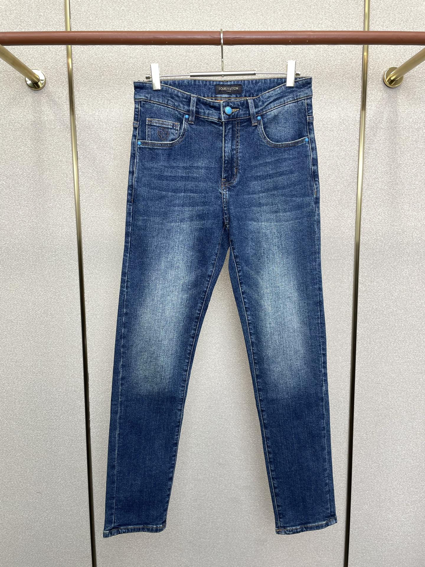 。Louis Vuitton路易威登💥砸锅卖铁都要上的新款新款休闲牛仔裤👖高端版本 专柜定制面料 透气舒