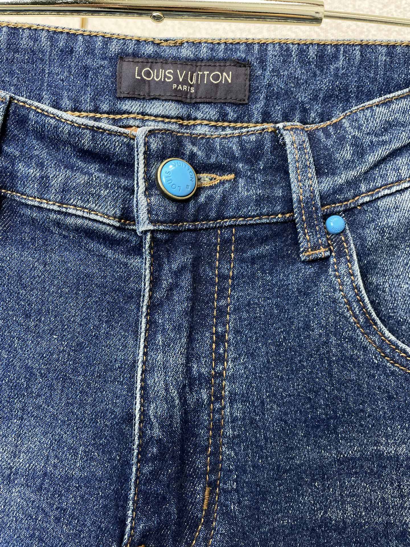 。Louis Vuitton路易威登💥砸锅卖铁都要上的新款新款休闲牛仔裤👖高端版本 专柜定制面料 透气舒