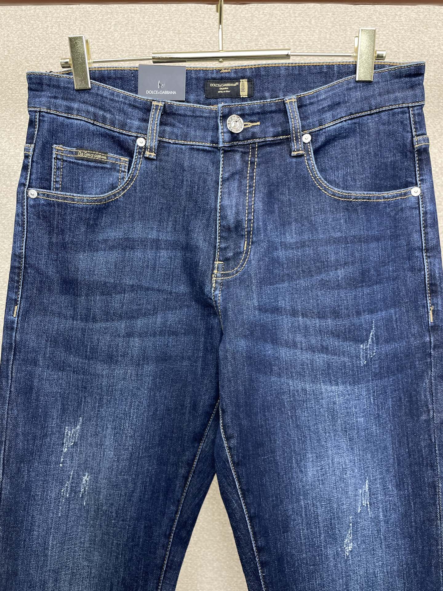 。Dolce&Gabbana杜嘉班纳💥砸锅卖铁都要上的新款新款休闲牛仔裤👖高端版本 专柜定制面料 透气舒