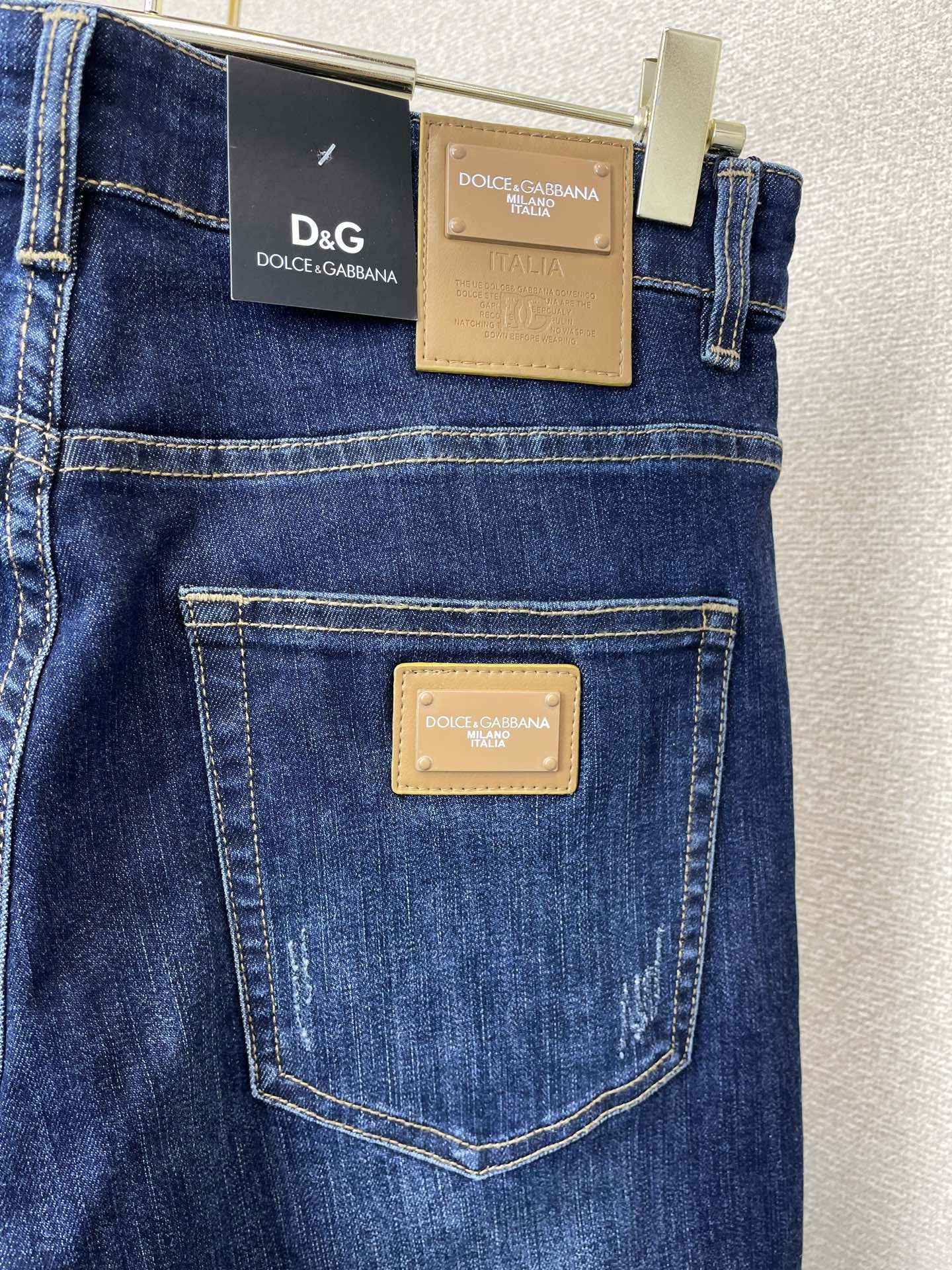 。Dolce&Gabbana杜嘉班纳💥砸锅卖铁都要上的新款新款休闲牛仔裤👖高端版本 专柜定制面料 透气舒