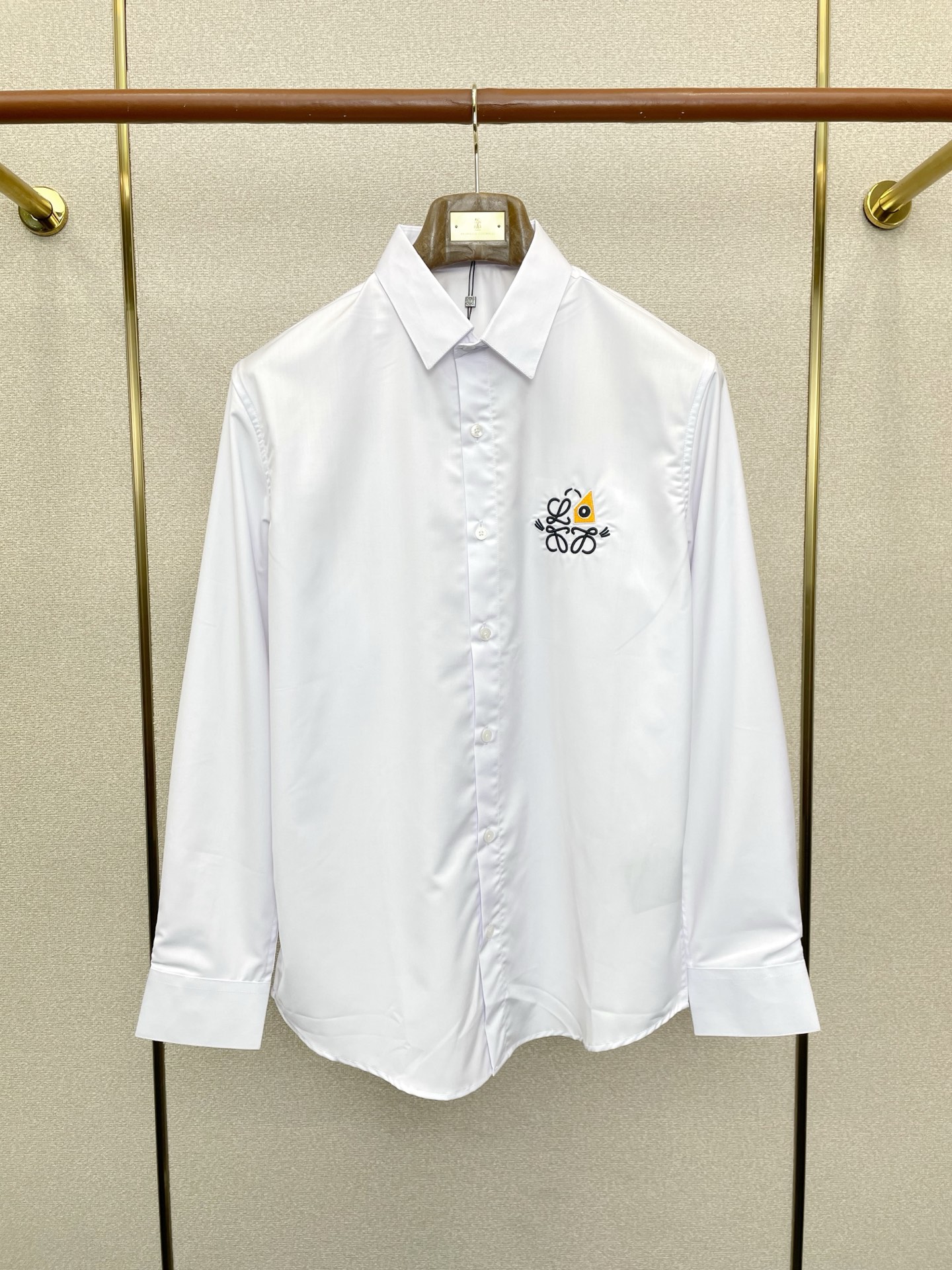 。LOEWE罗意威💥砸锅卖铁都要上的新款新款男士休闲长袖衬衫 高端定制 高端版本 时尚百搭爆款⚠️⚠️✨