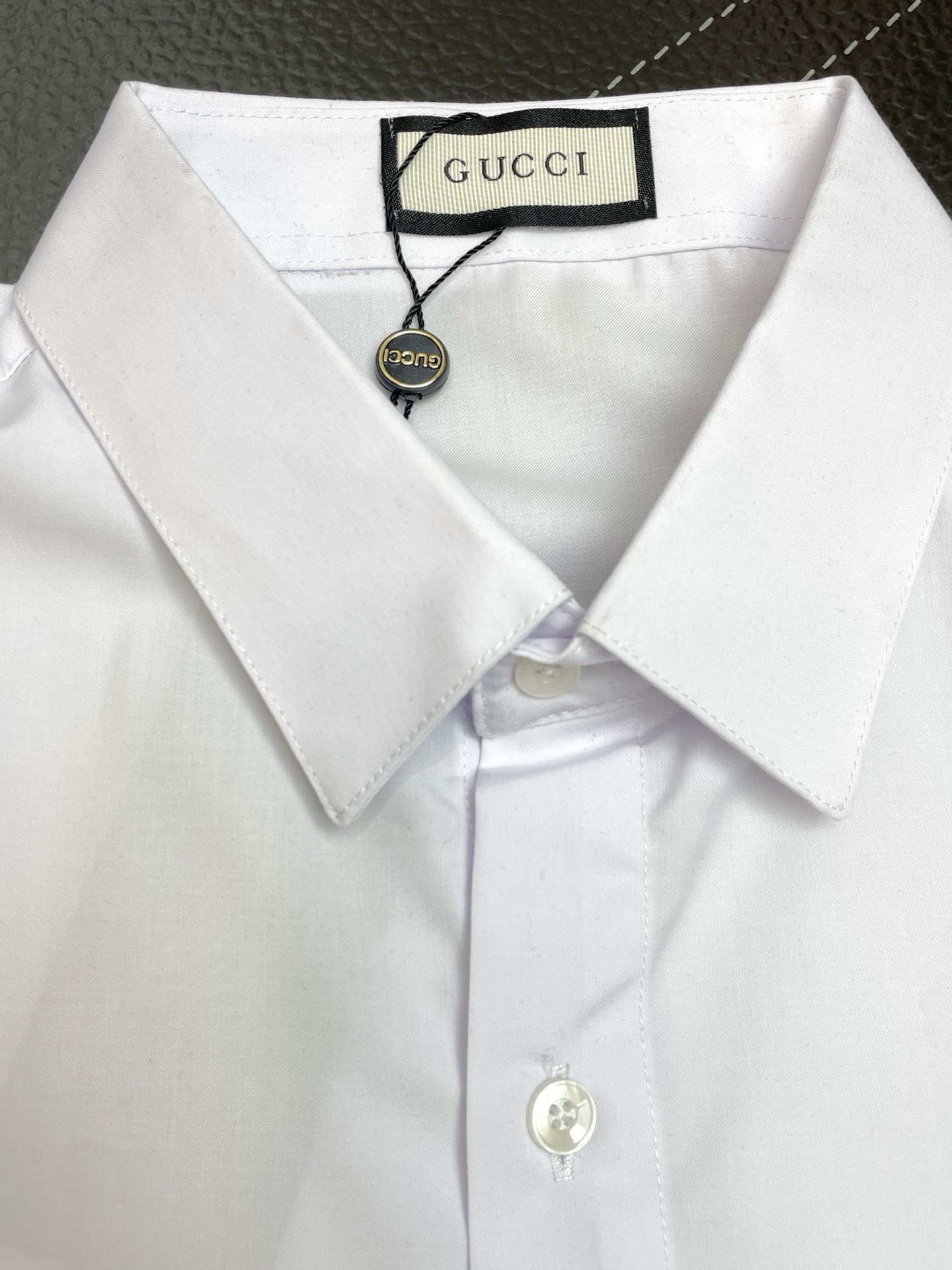 。Gucci古驰💥砸锅卖铁都要上的新款新款男士休闲长袖衬衫 高端定制 高端版本 时尚百搭爆款⚠️⚠️✨✨