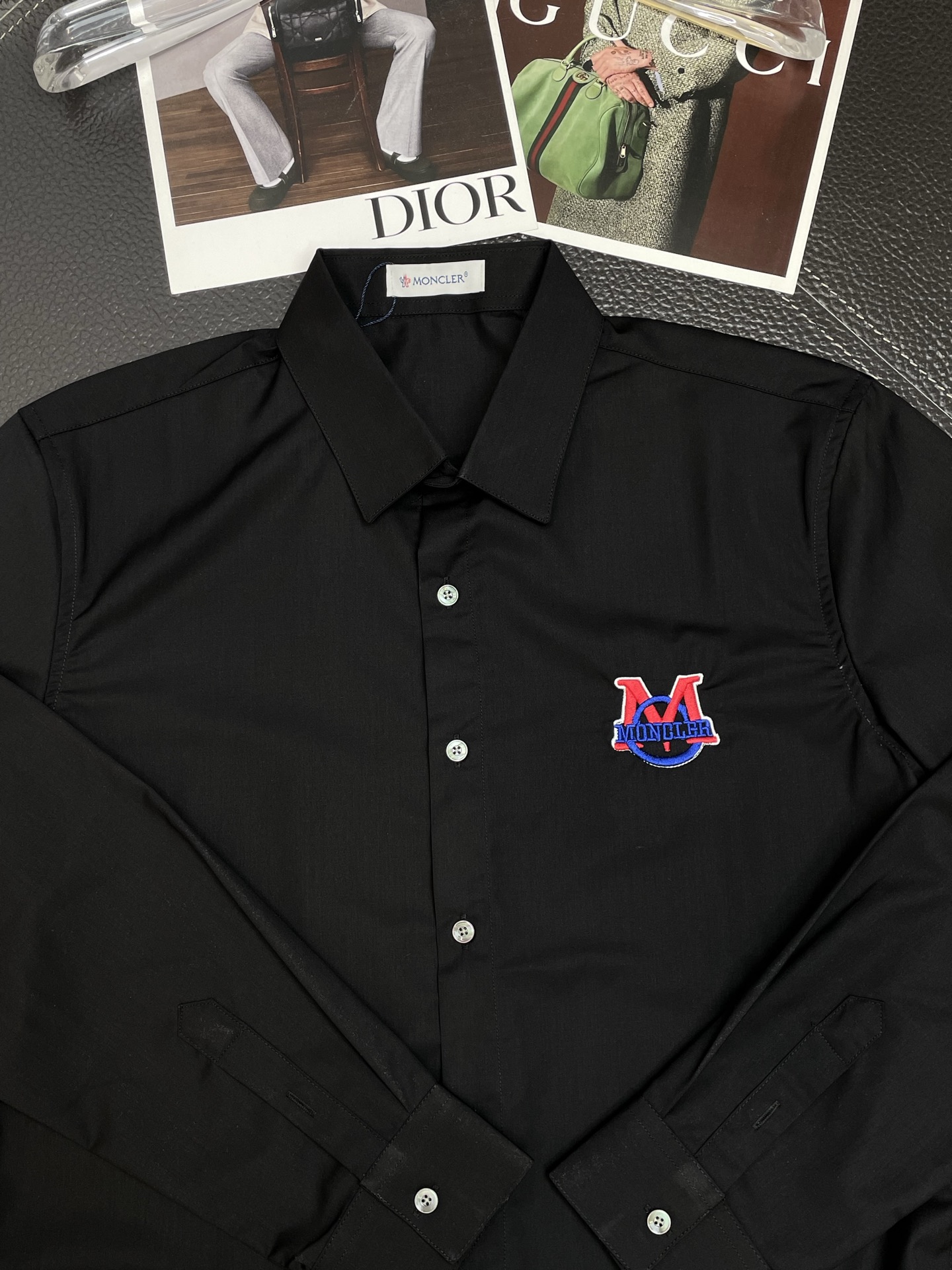 。Moncler蒙口💥砸锅卖铁都要上的新款新款男士休闲长袖衬衫 高端定制 高端版本 时尚百搭爆款⚠️⚠️