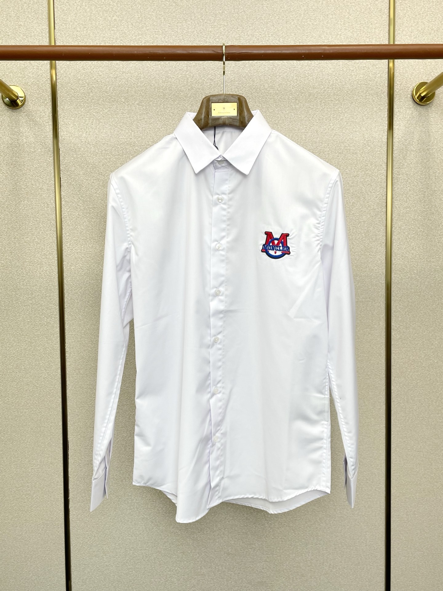 。Moncler蒙口💥砸锅卖铁都要上的新款新款男士休闲长袖衬衫 高端定制 高端版本 时尚百搭爆款⚠️⚠️