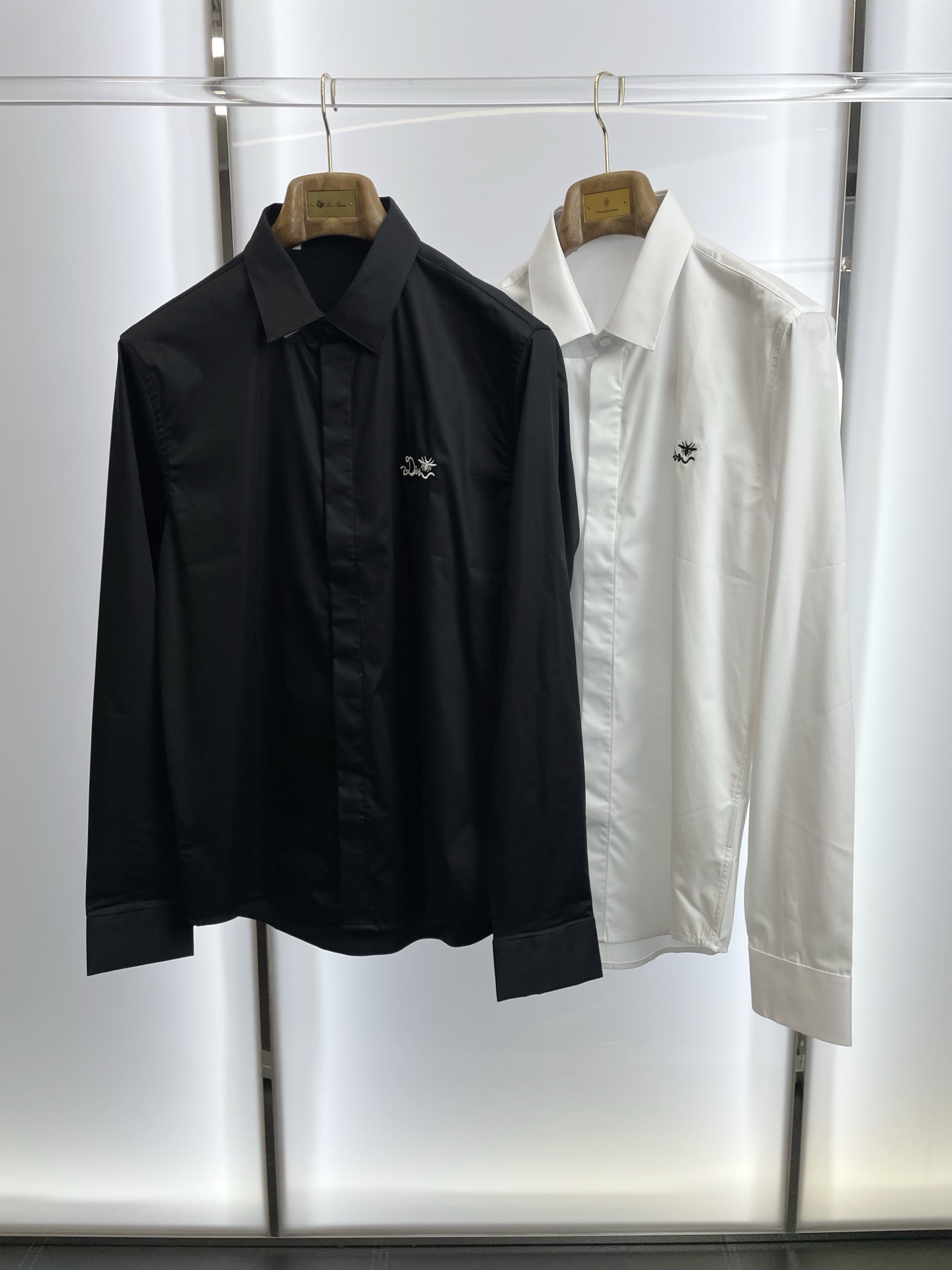 。Dior迪奥💥砸锅卖铁都要上的新款新款男士休闲衬衫 高端定制 高端版本 时尚百搭爆款⚠️⚠️✨✨进口面