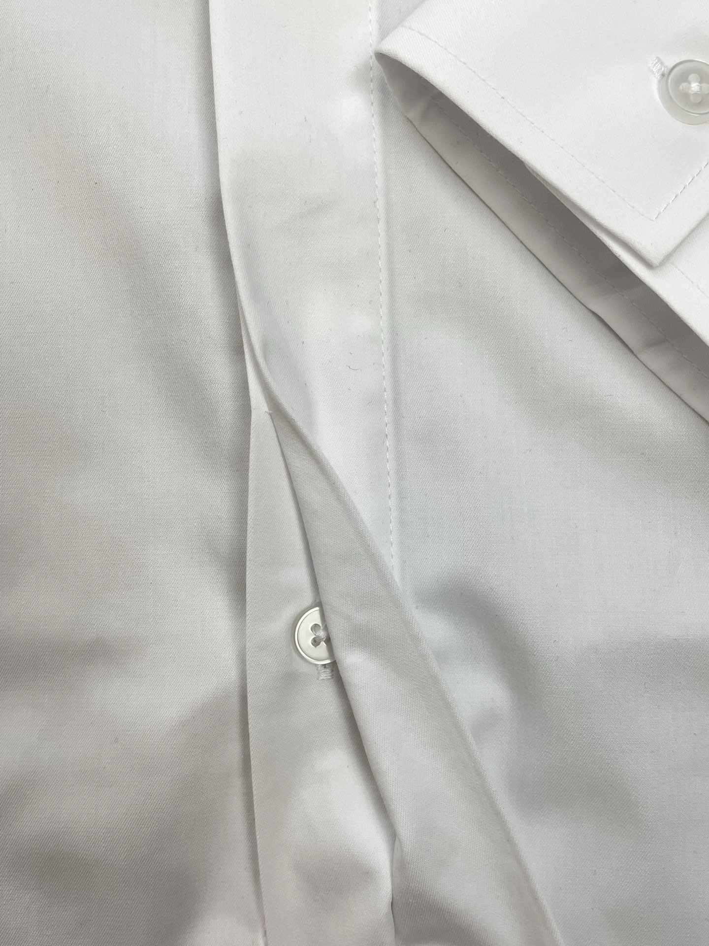 。Dior迪奥💥砸锅卖铁都要上的新款新款男士休闲衬衫 高端定制 高端版本 时尚百搭爆款⚠️⚠️✨✨进口面