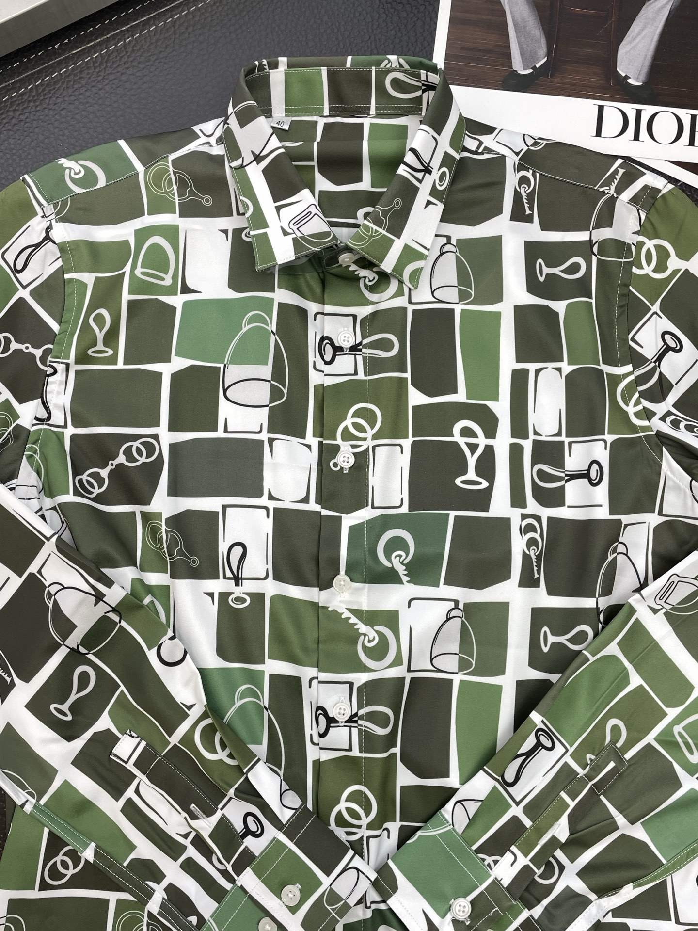 。Hermès爱马仕💥砸锅卖铁都要上的新款新款原单男士休闲长袖衬衫 高端定制 高端版本 时尚百搭爆款⚠️